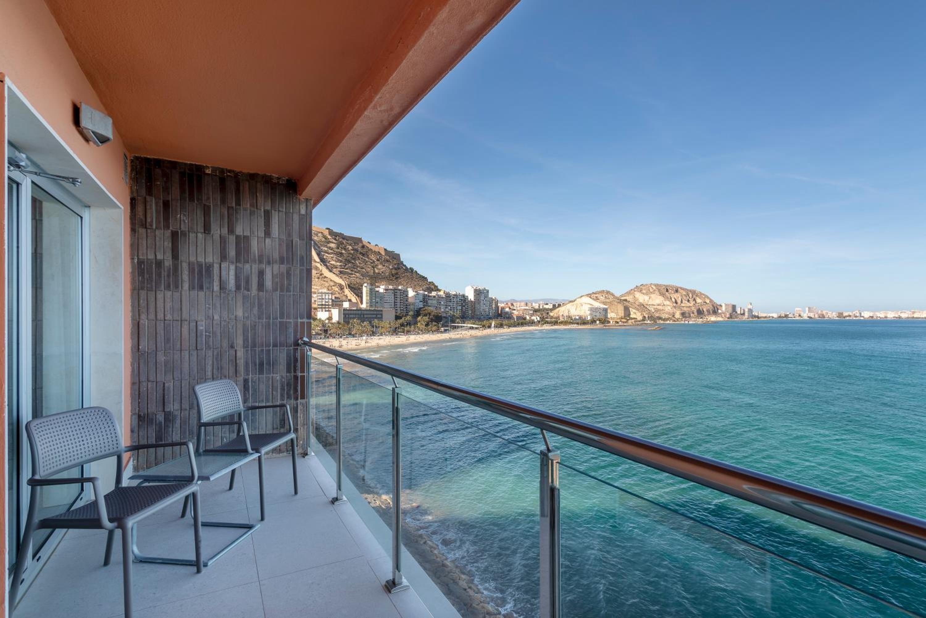 The Loft Sea View - Photo 2