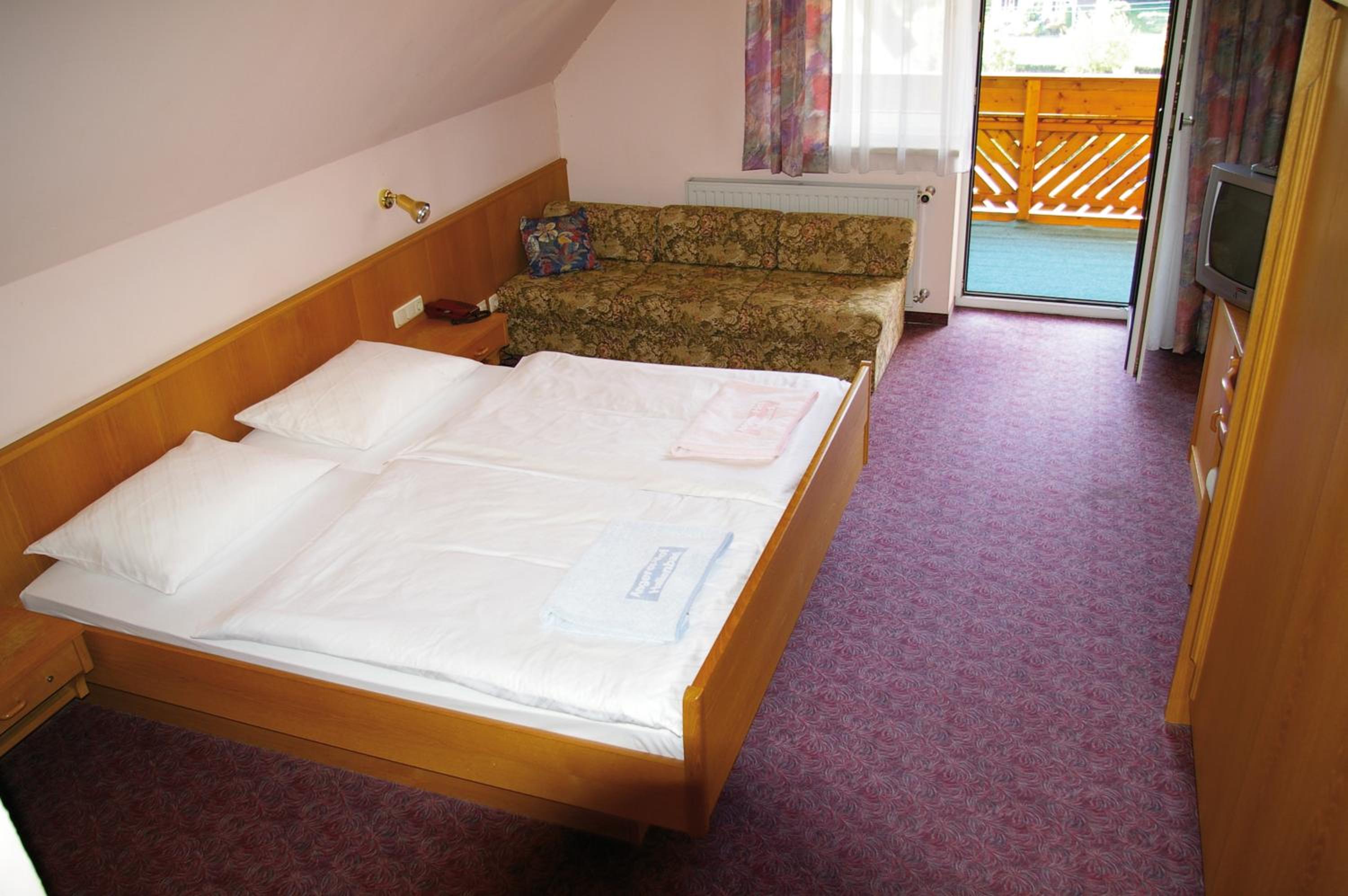 Double Room with Balcony photo 3