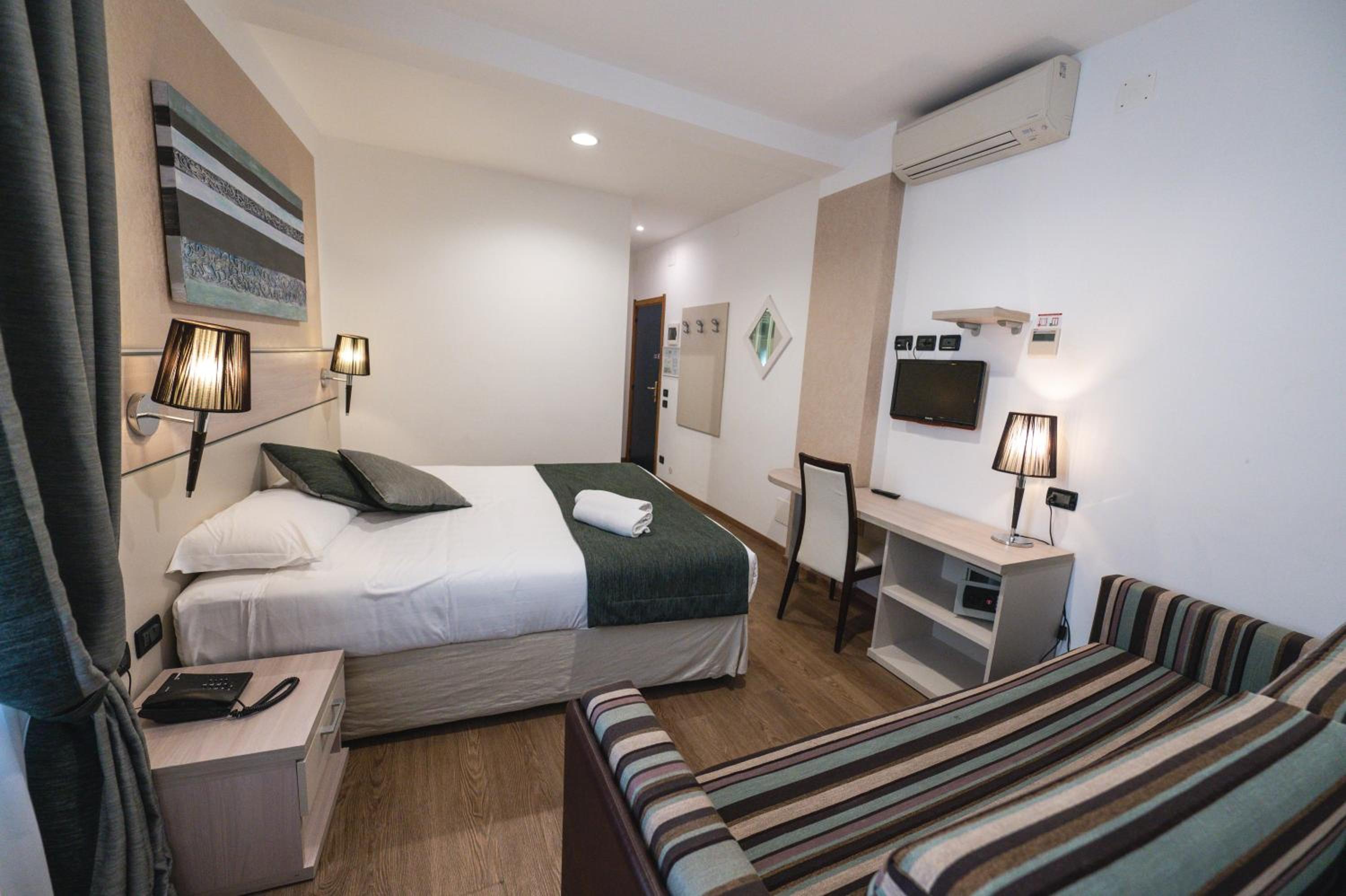 Comfort Triple Room - Photo 4