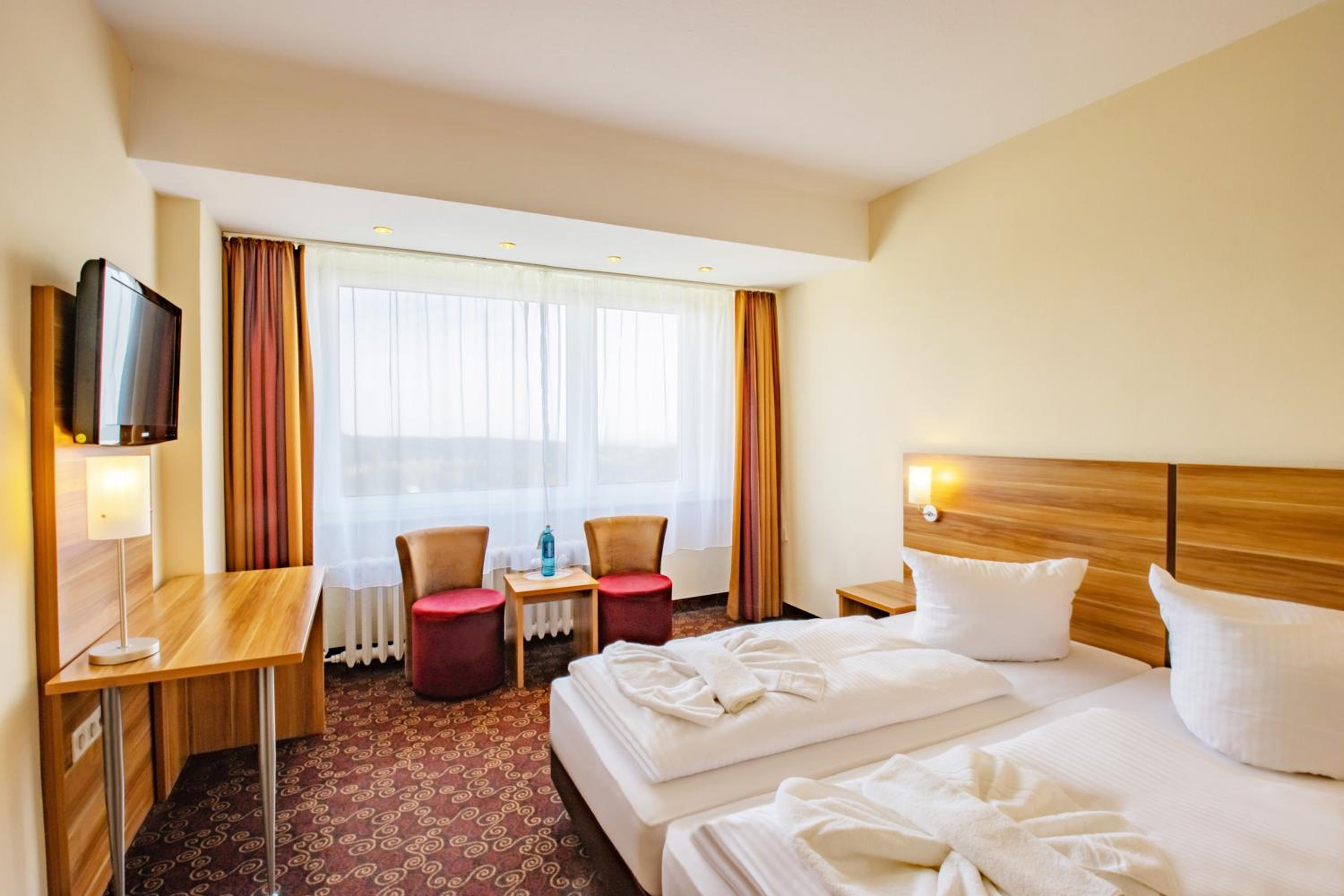 Double Room with Mountain View