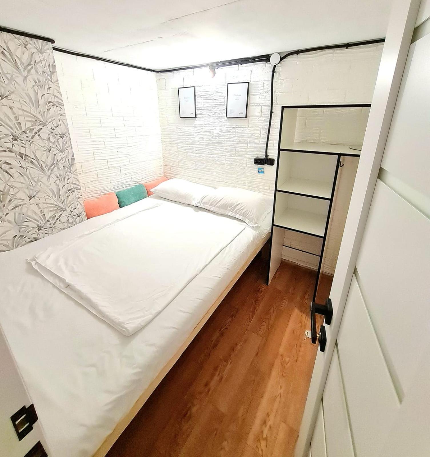 Budget Double Room photo 1
