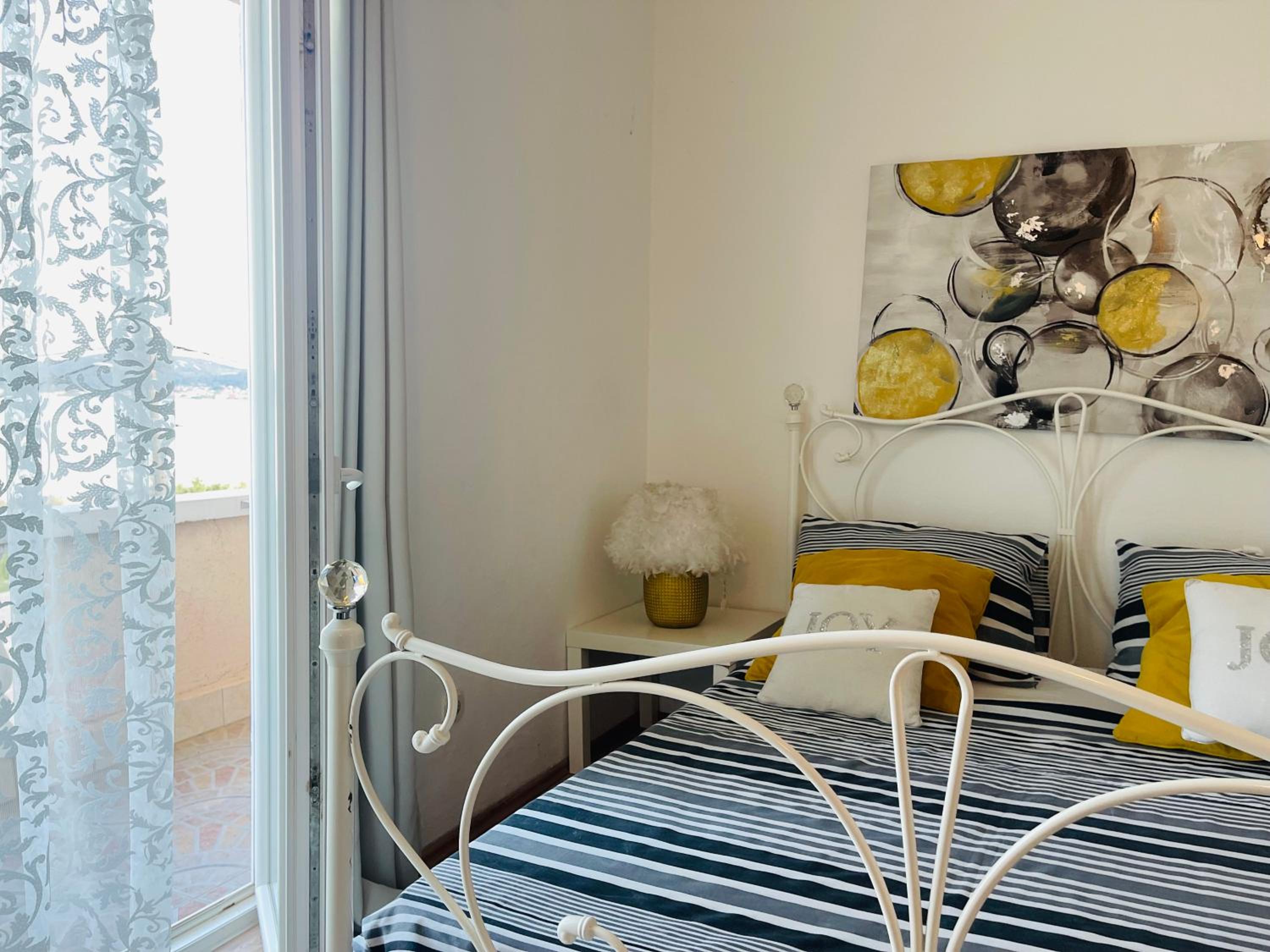 Studio Apartment with Sea View photo 1