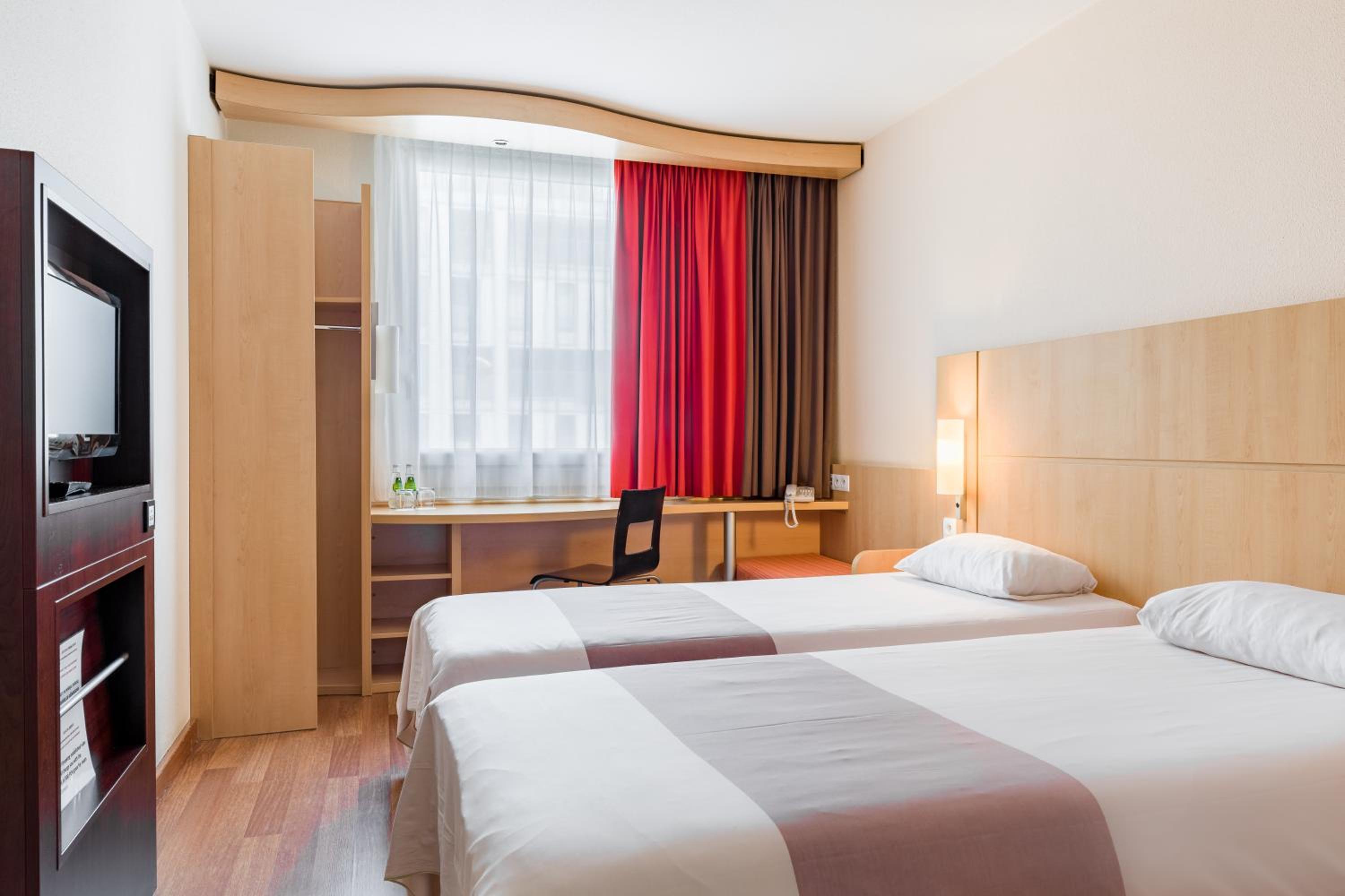 Twin Room photo 1