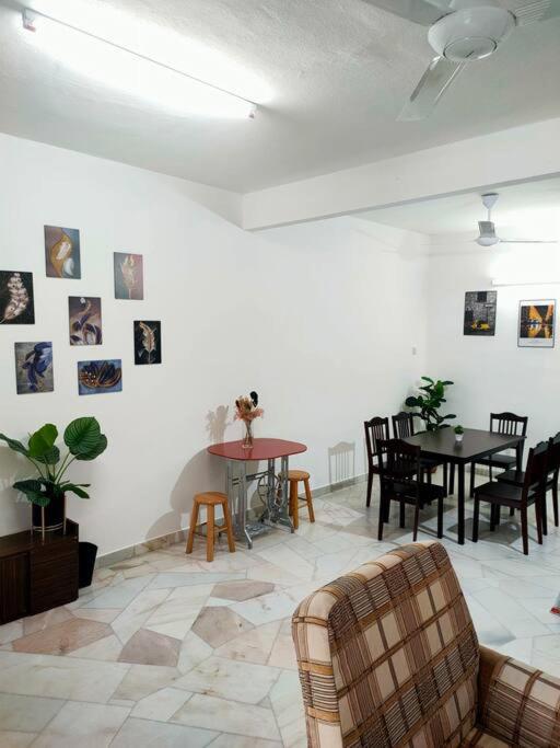 Four-Bedroom House photo 3