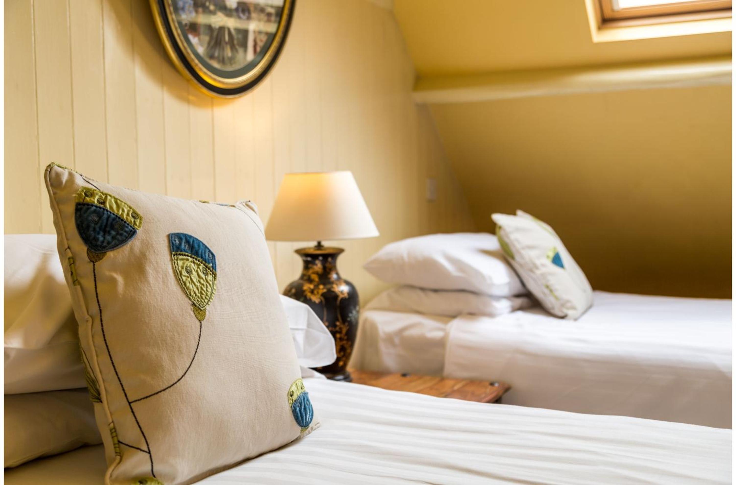 Standard Twin Room with Sea View