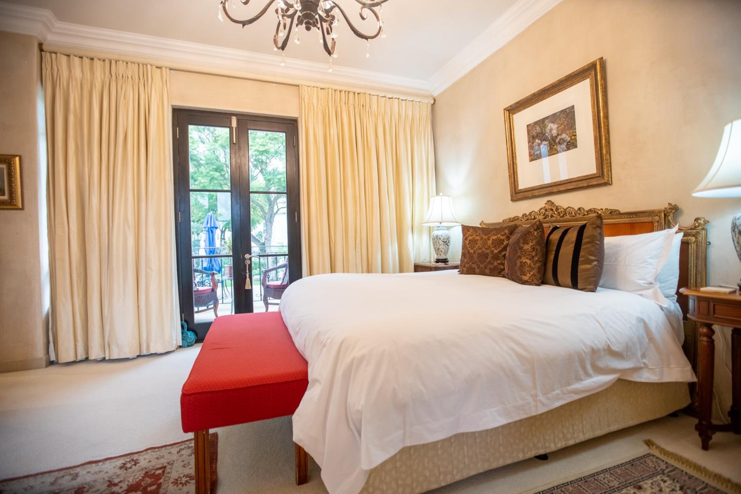 Luxury King Room