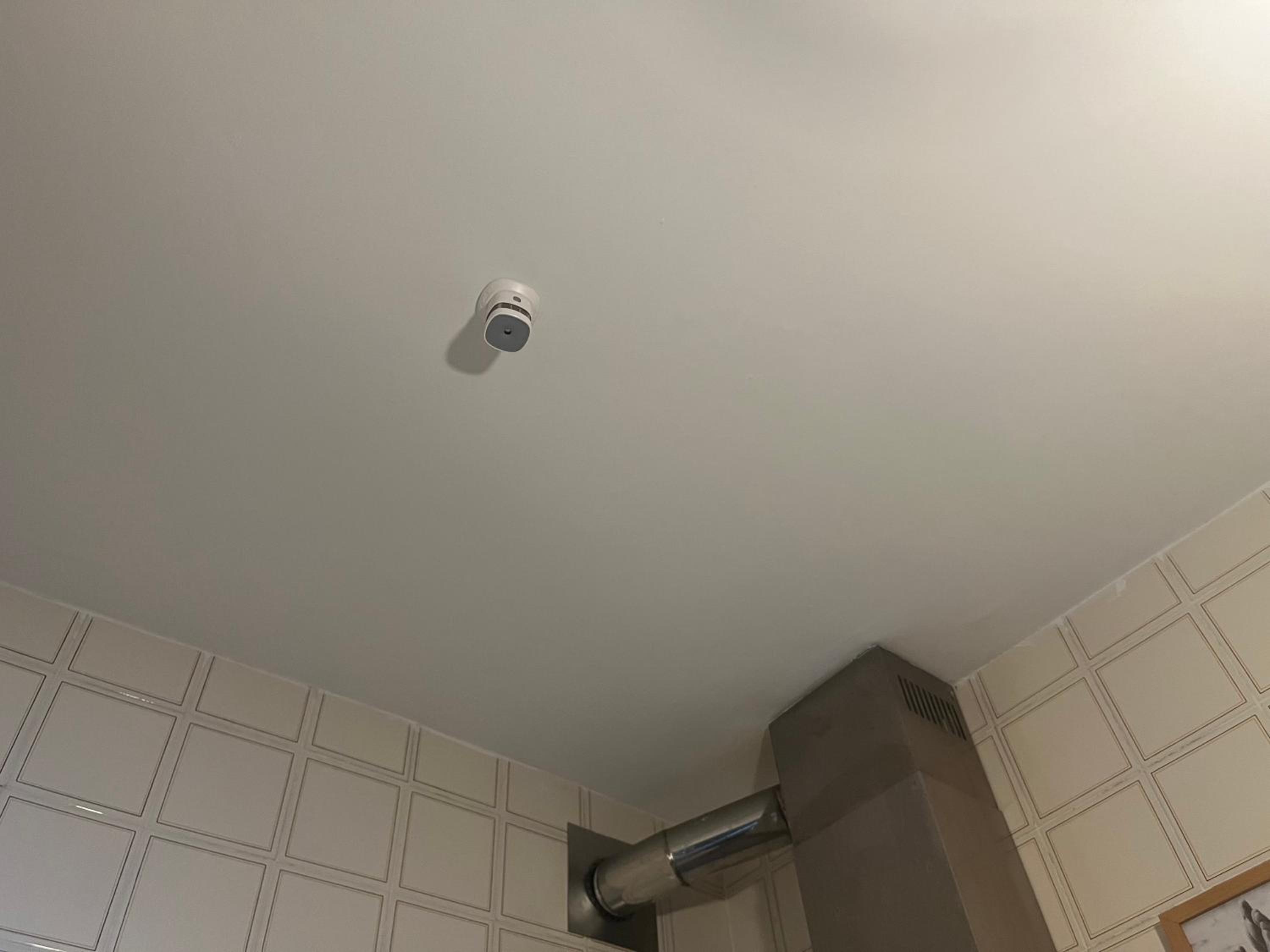 Two-Bedroom House - Photo 40