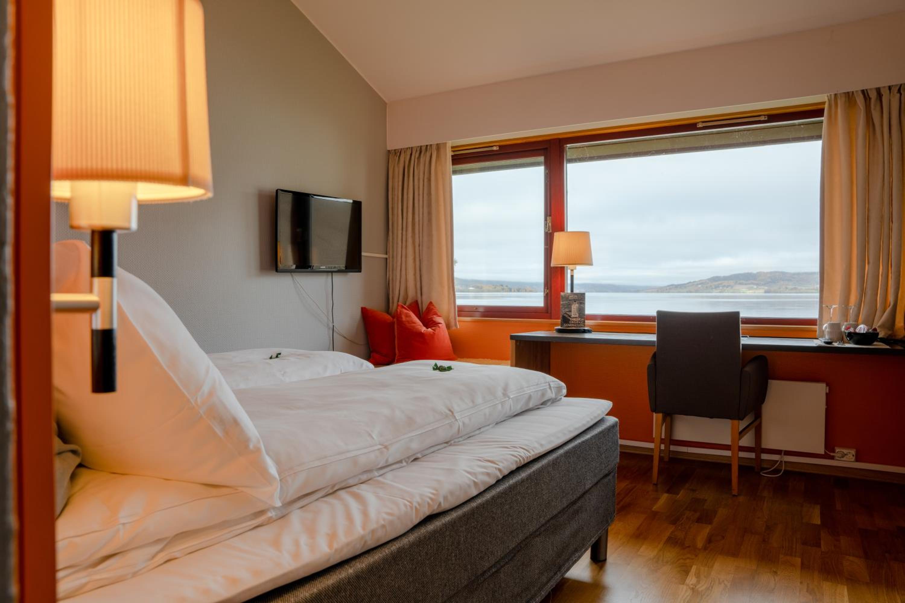 Double Room with Sea View - Photo 1