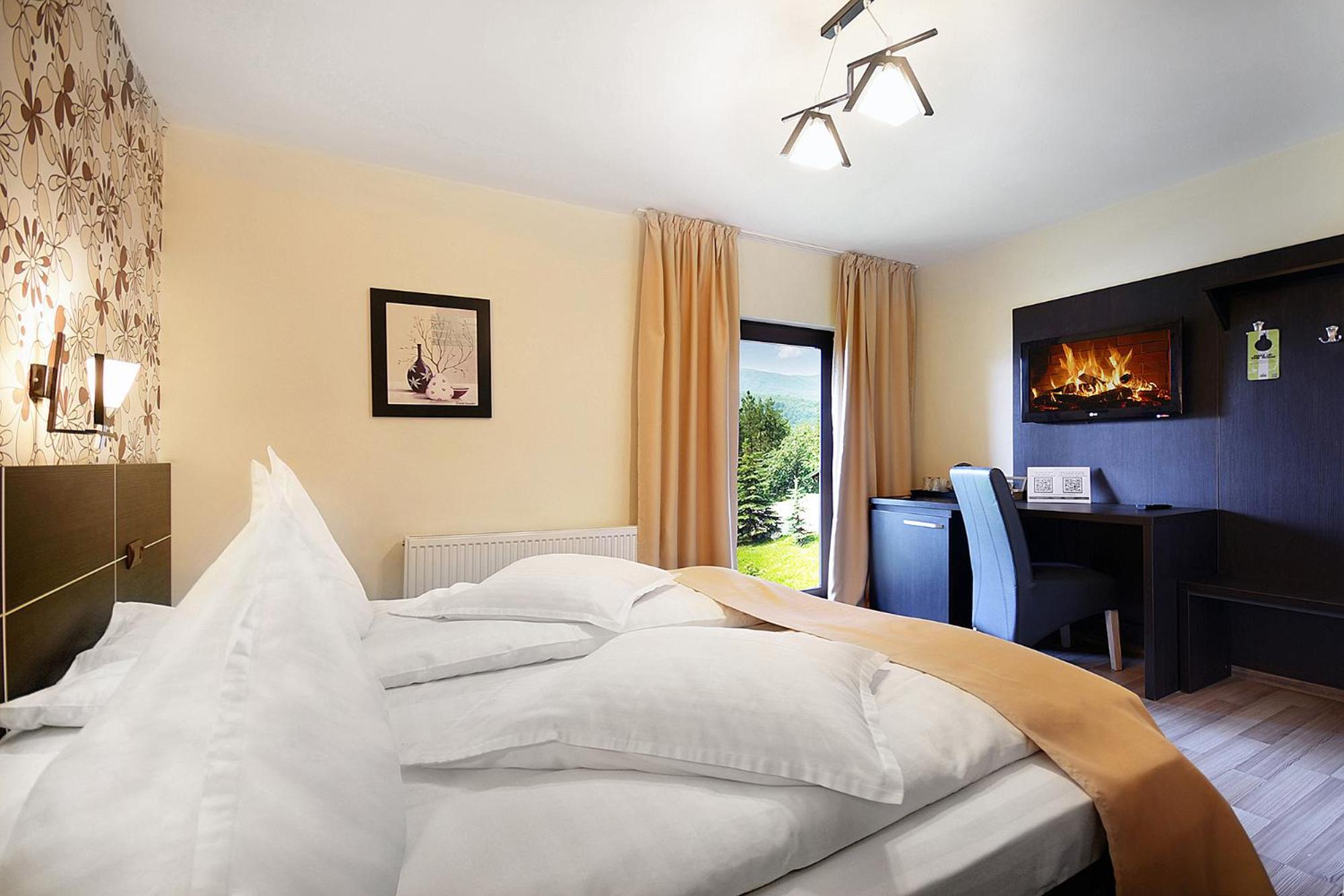 Double or Twin Room with Spa Access