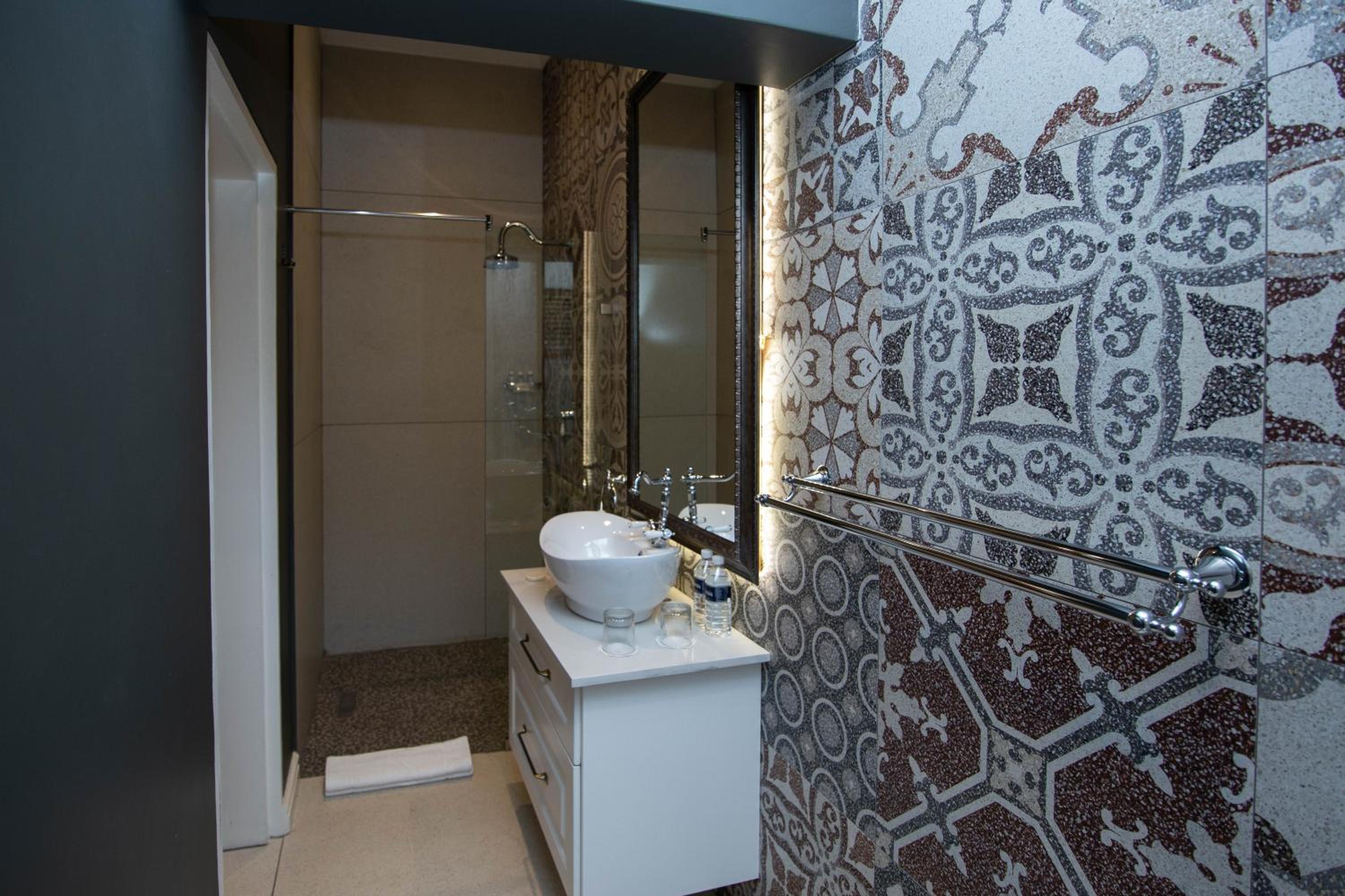 Double Room - Photo 5