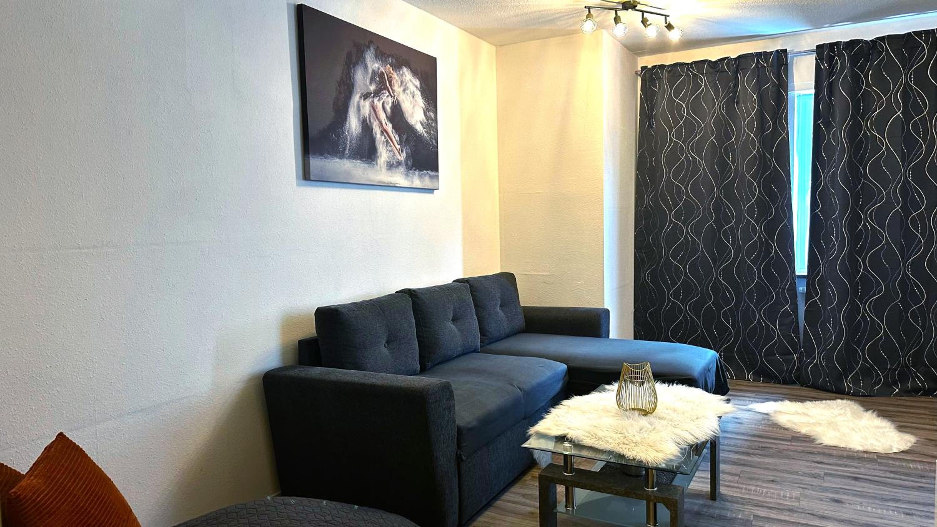 One-Bedroom Apartment - Photo 15