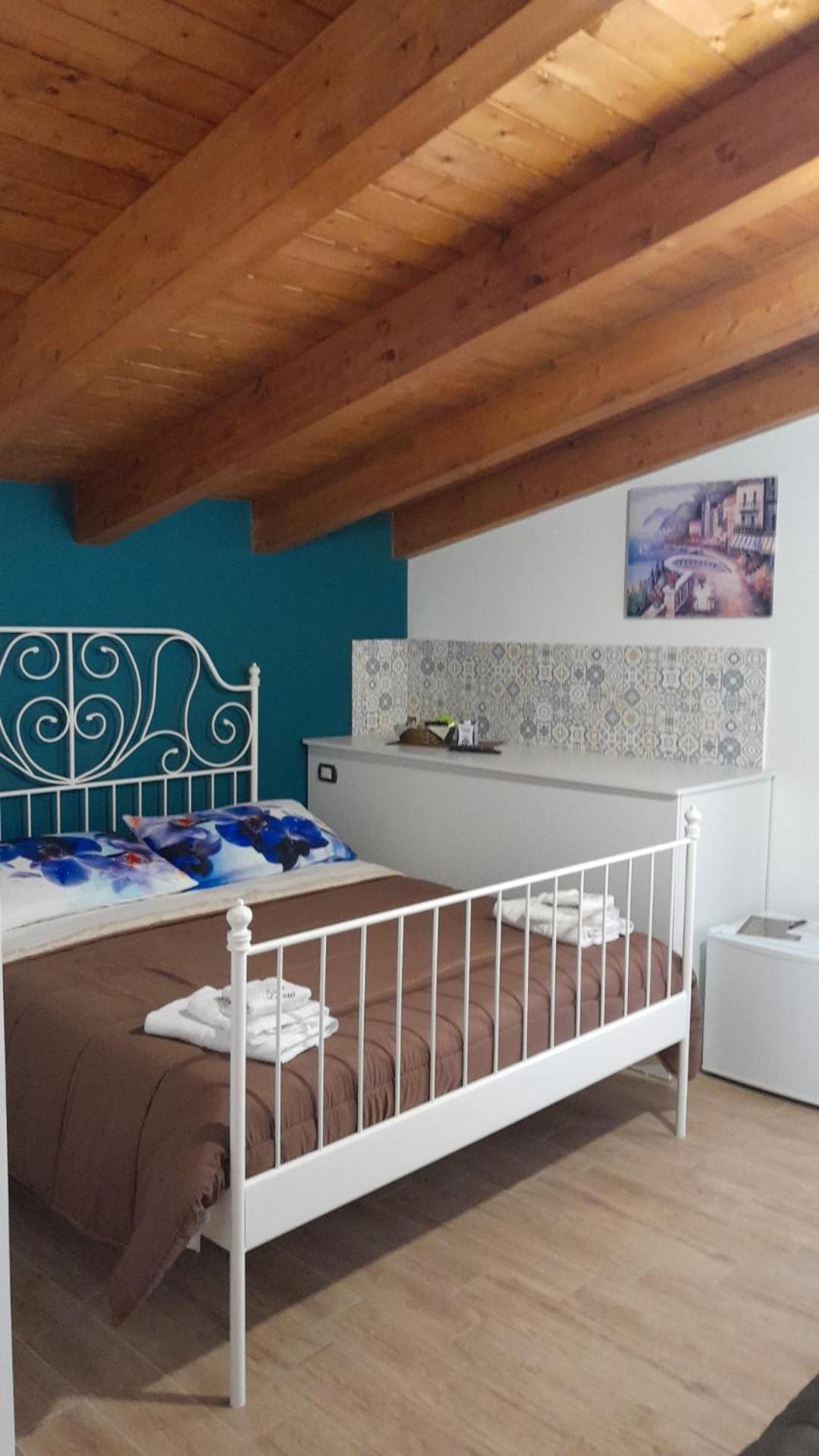 Queen Room with Pool View photo 1