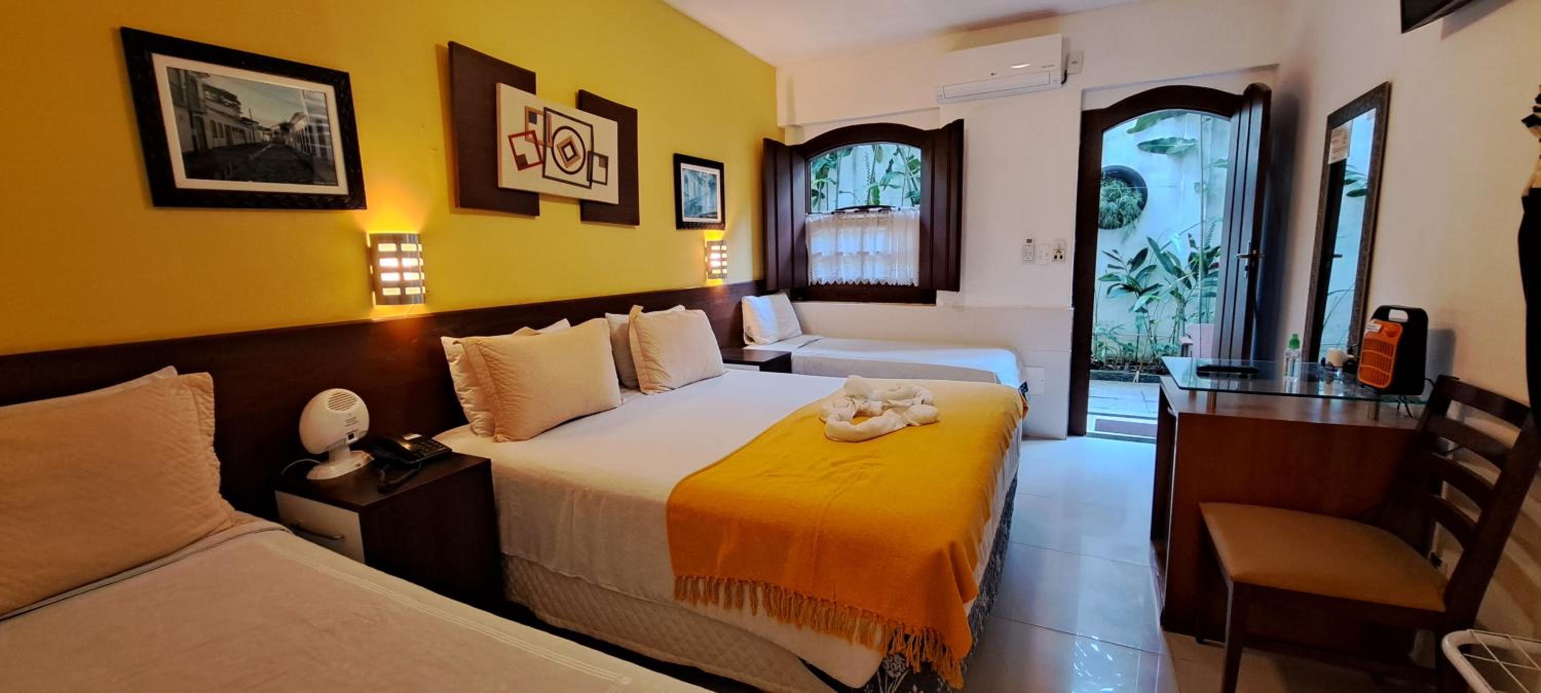 Luxury Quadruple Room