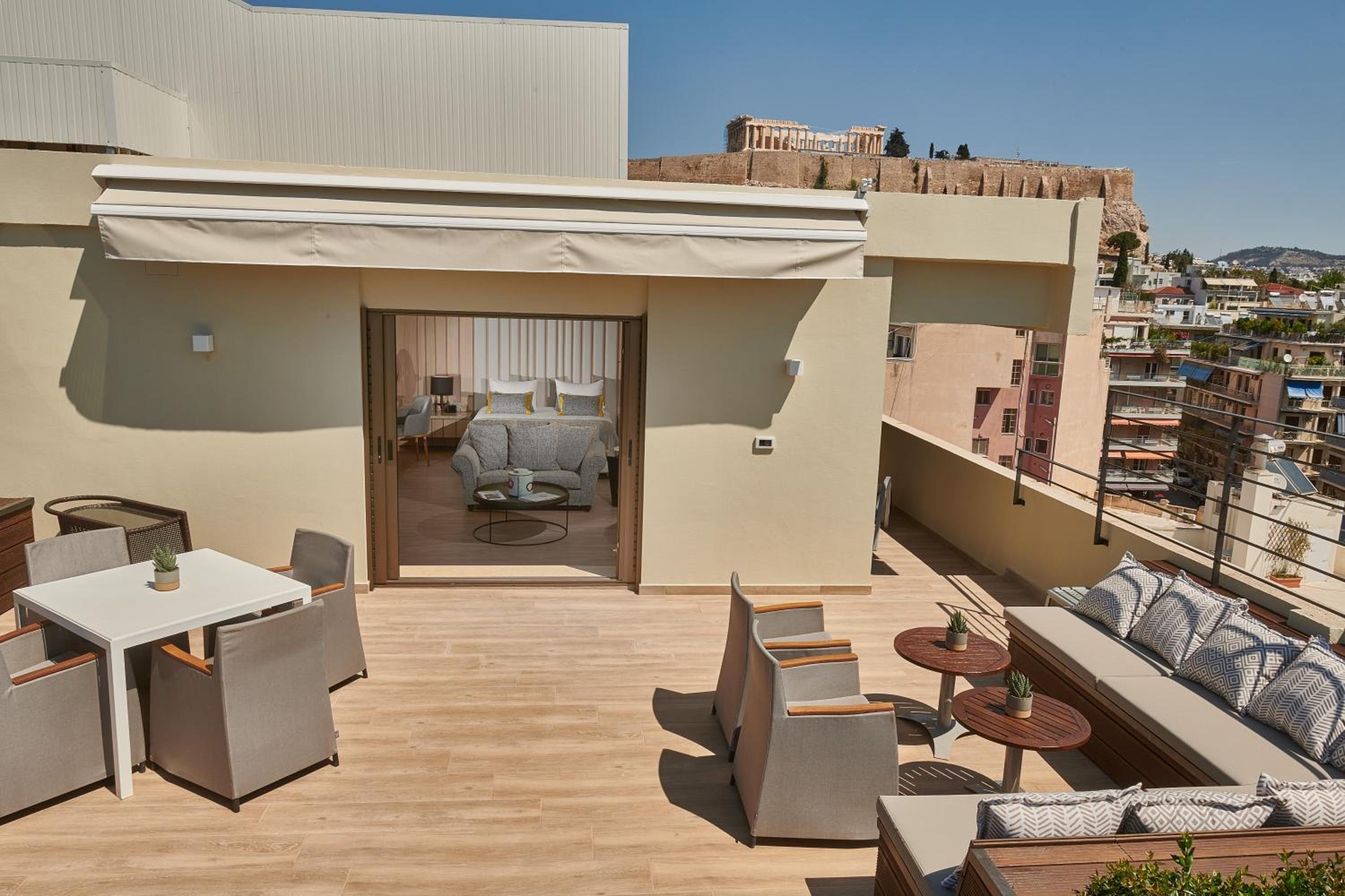 Divine Terrace Suite - Photo 8