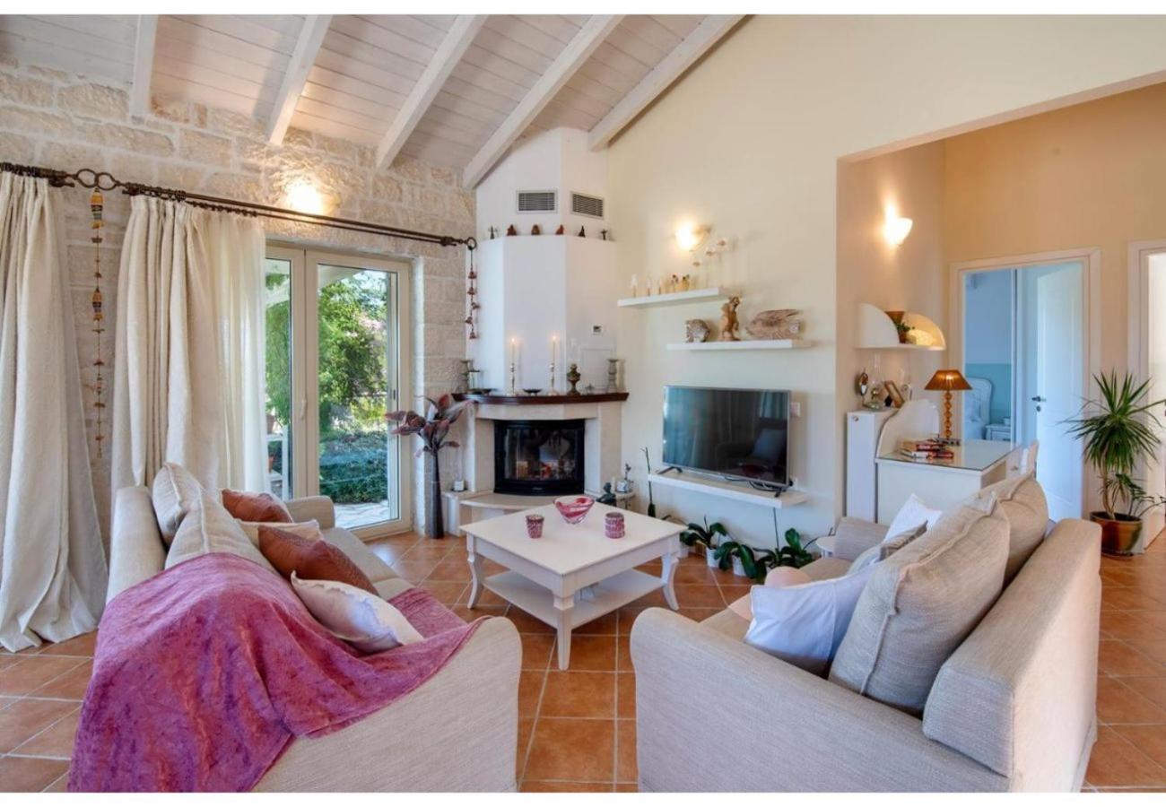 Villa with Sea View