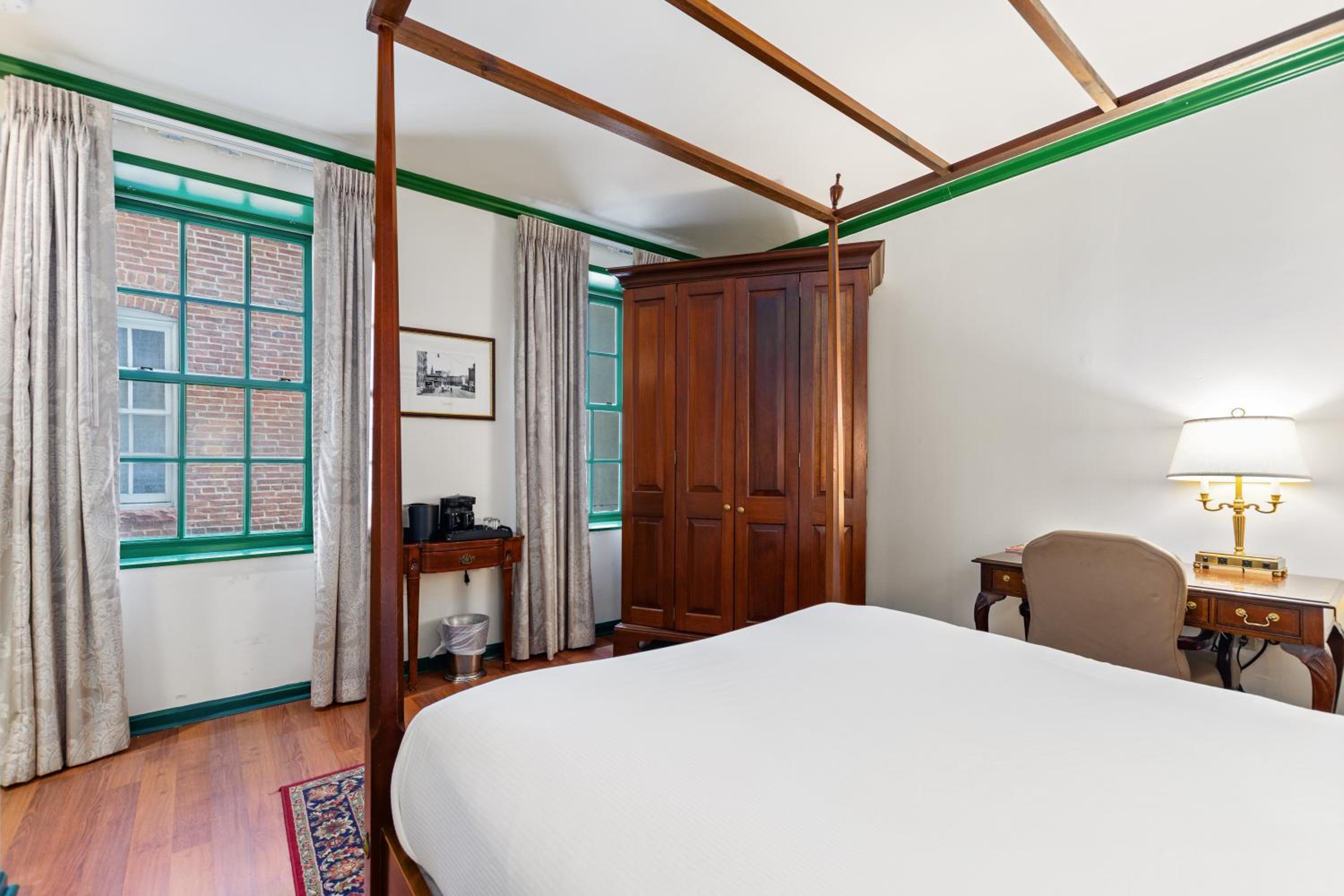 Double Room - Accessible/Non-Smoking photo 1