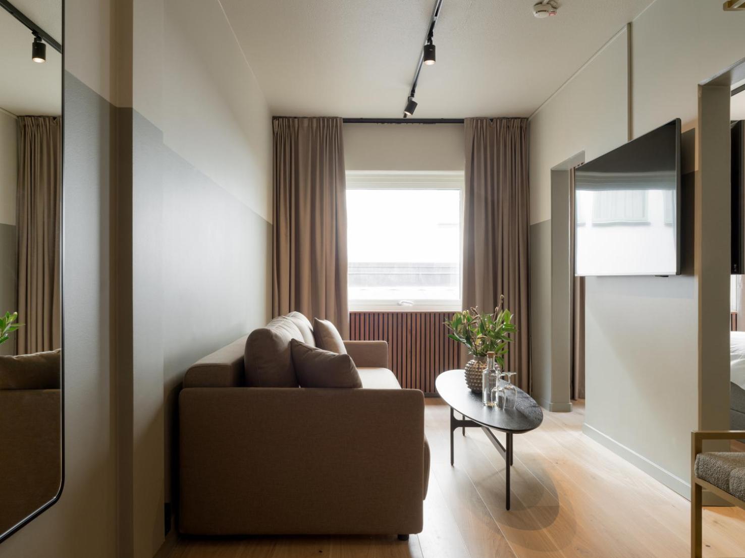 Family Room - Photo 13