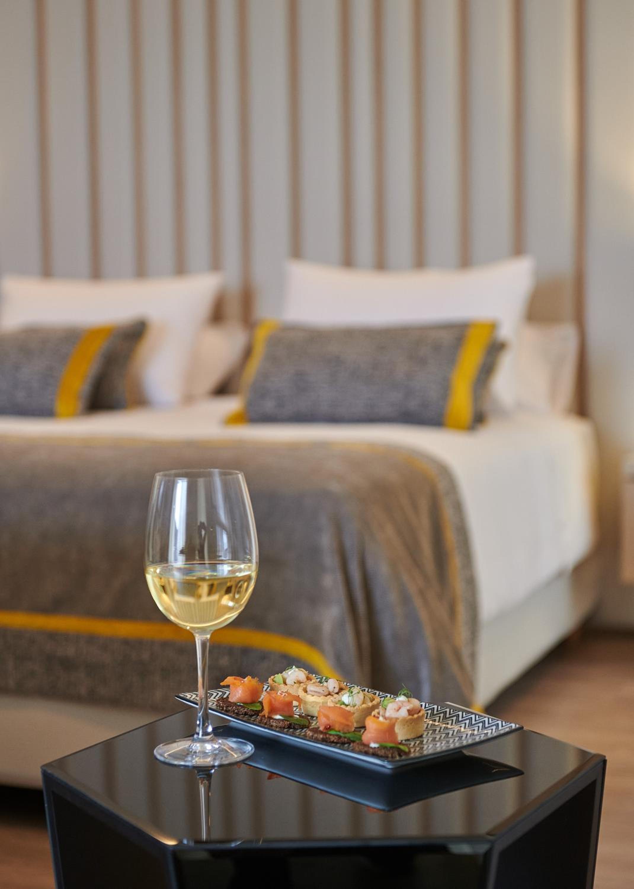Divine Terrace Suite - Photo 5