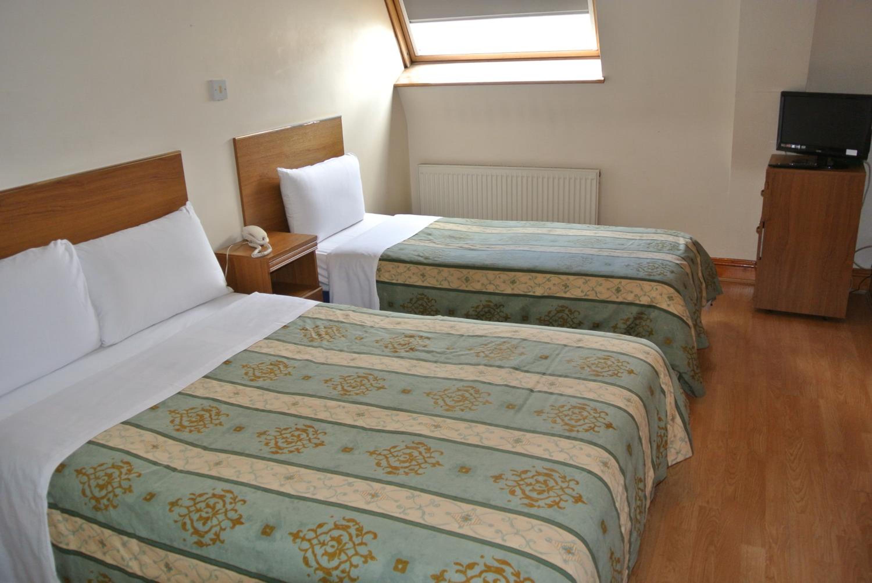 Triple Room - En Suite photo 2