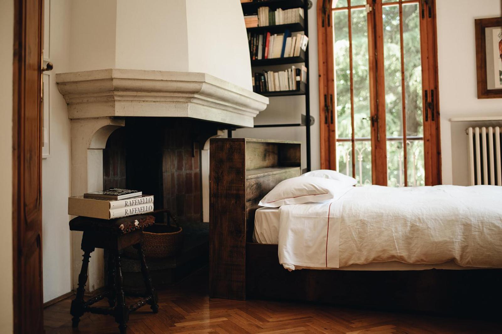 Deluxe Suite - Photo 8
