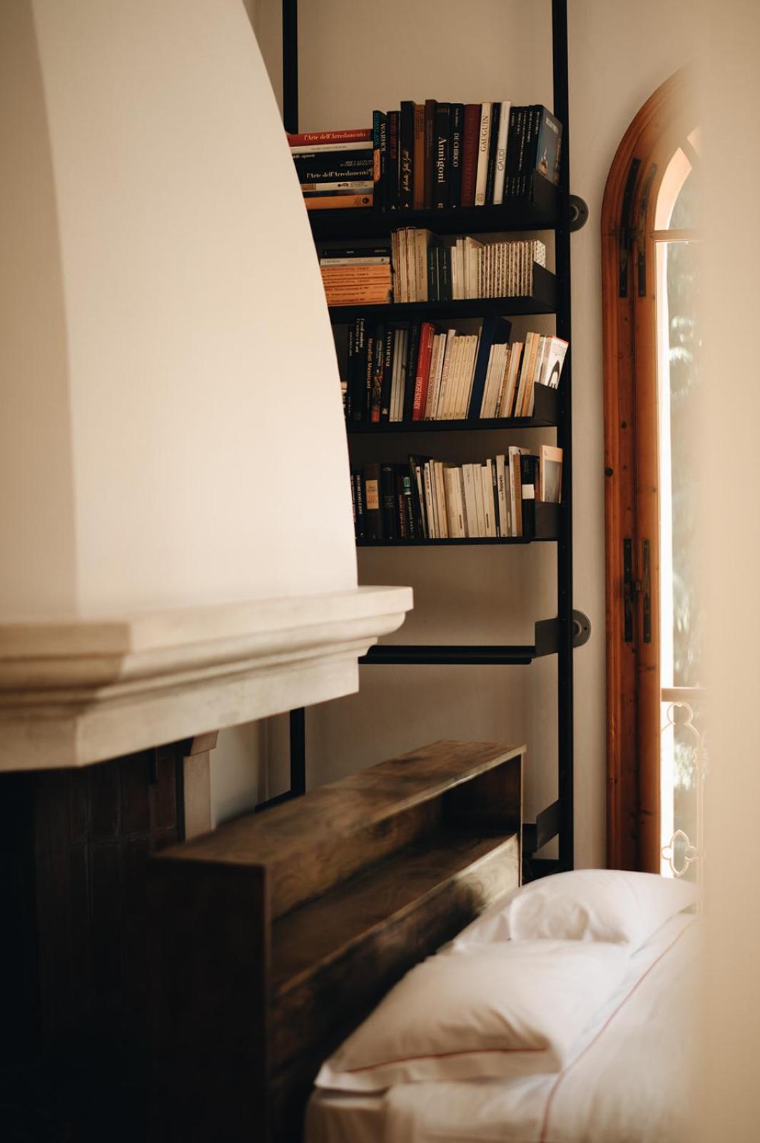 Deluxe Suite - Photo 12