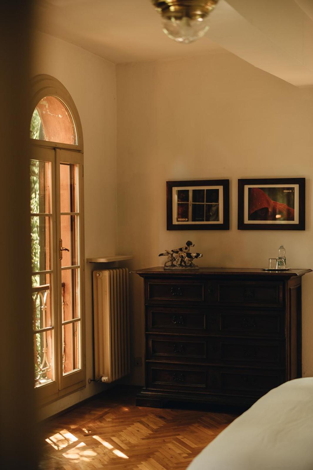 Deluxe Junior Suite - Photo 21