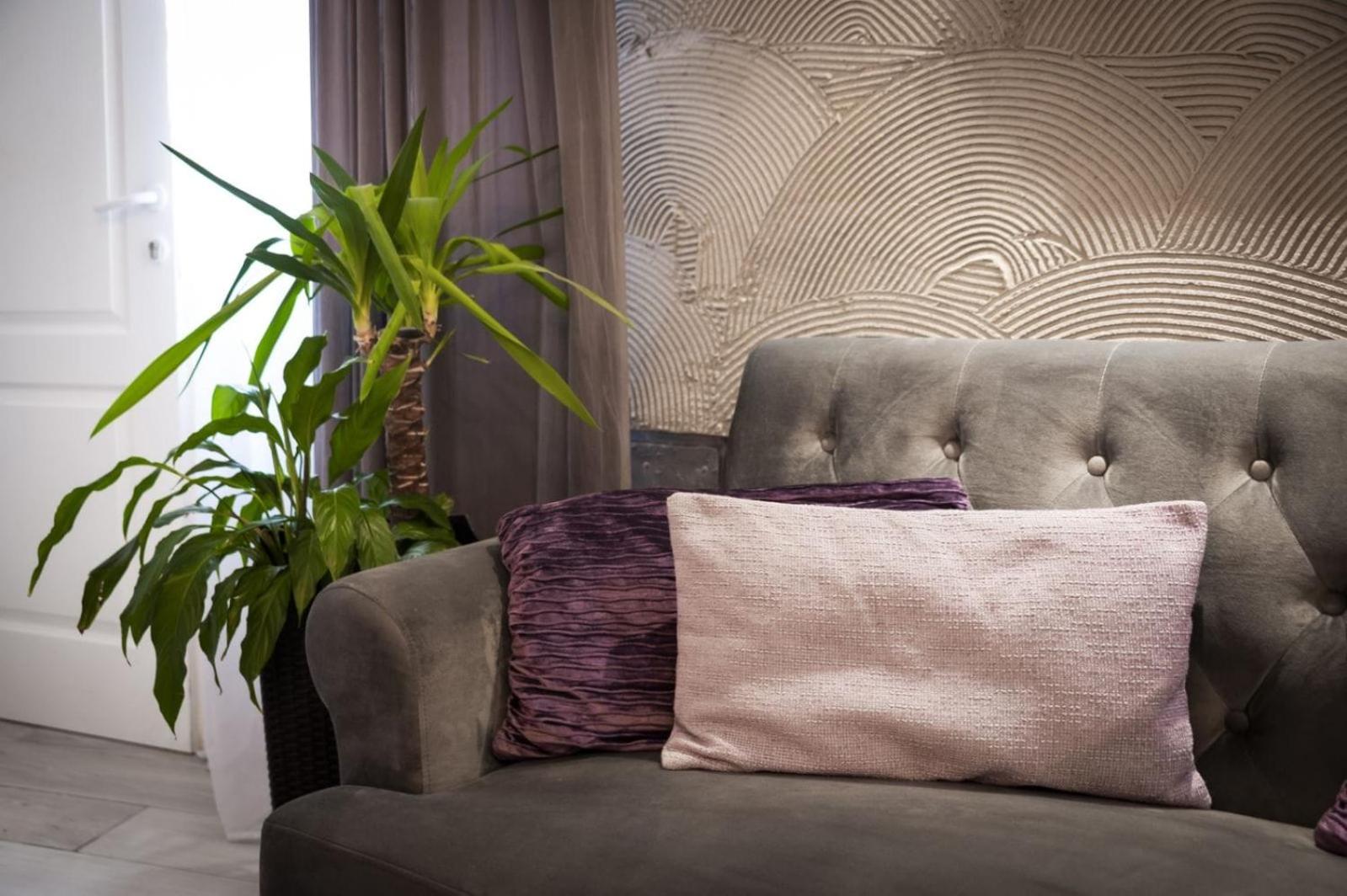 Luxury Studio Apartment photo 2