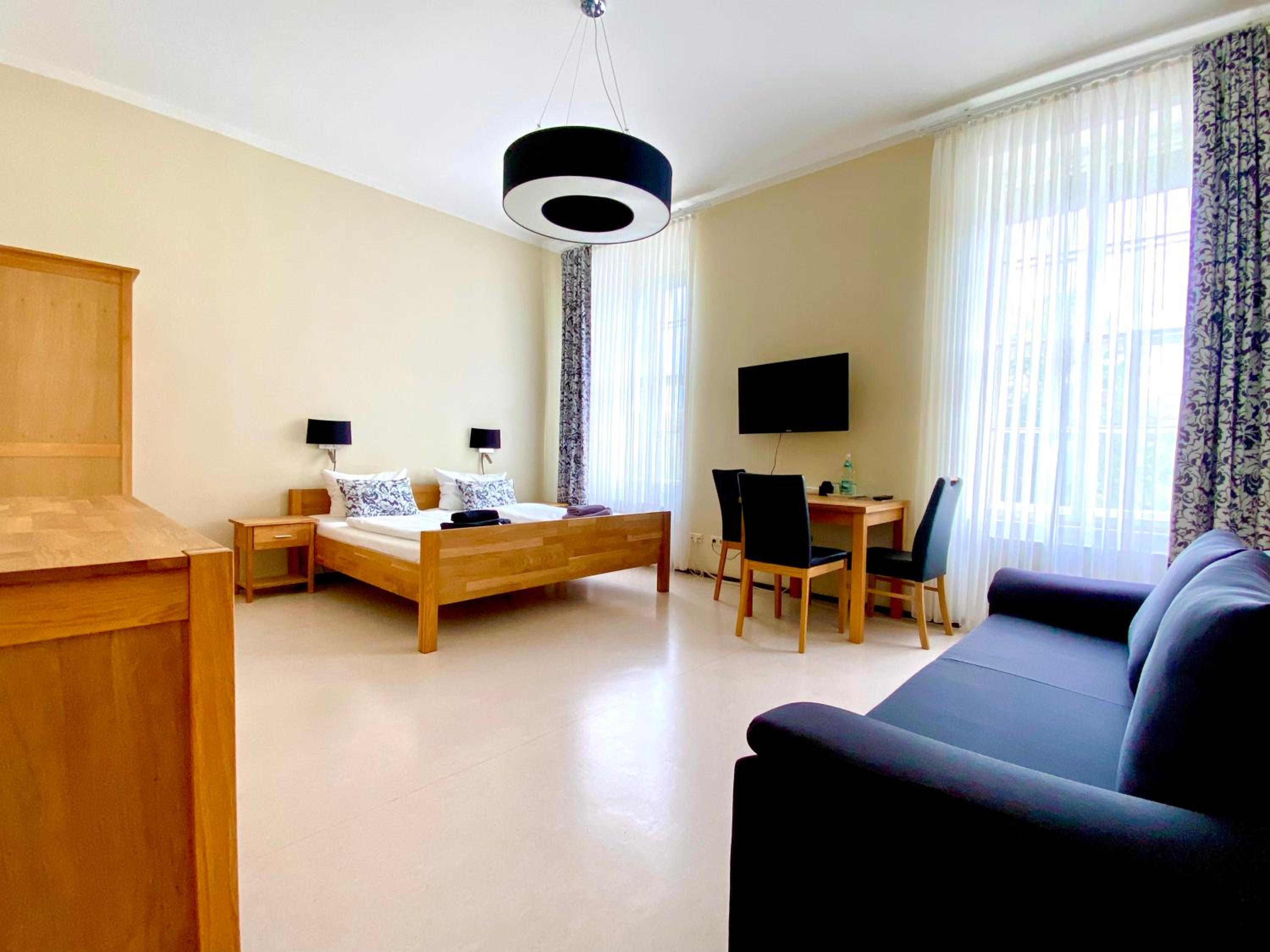 Family Room - Photo 1