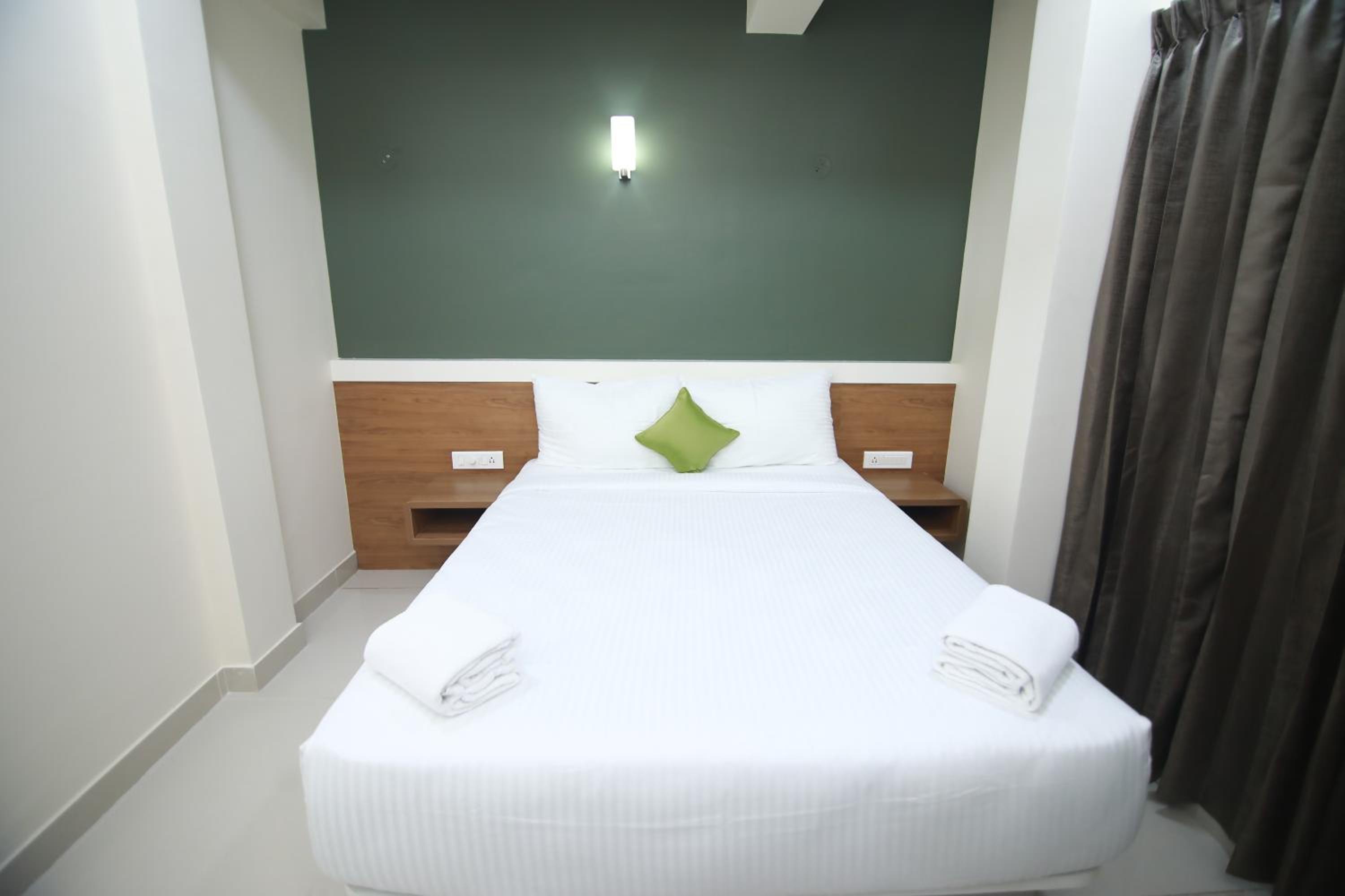 Deluxe Double Room - Photo 4
