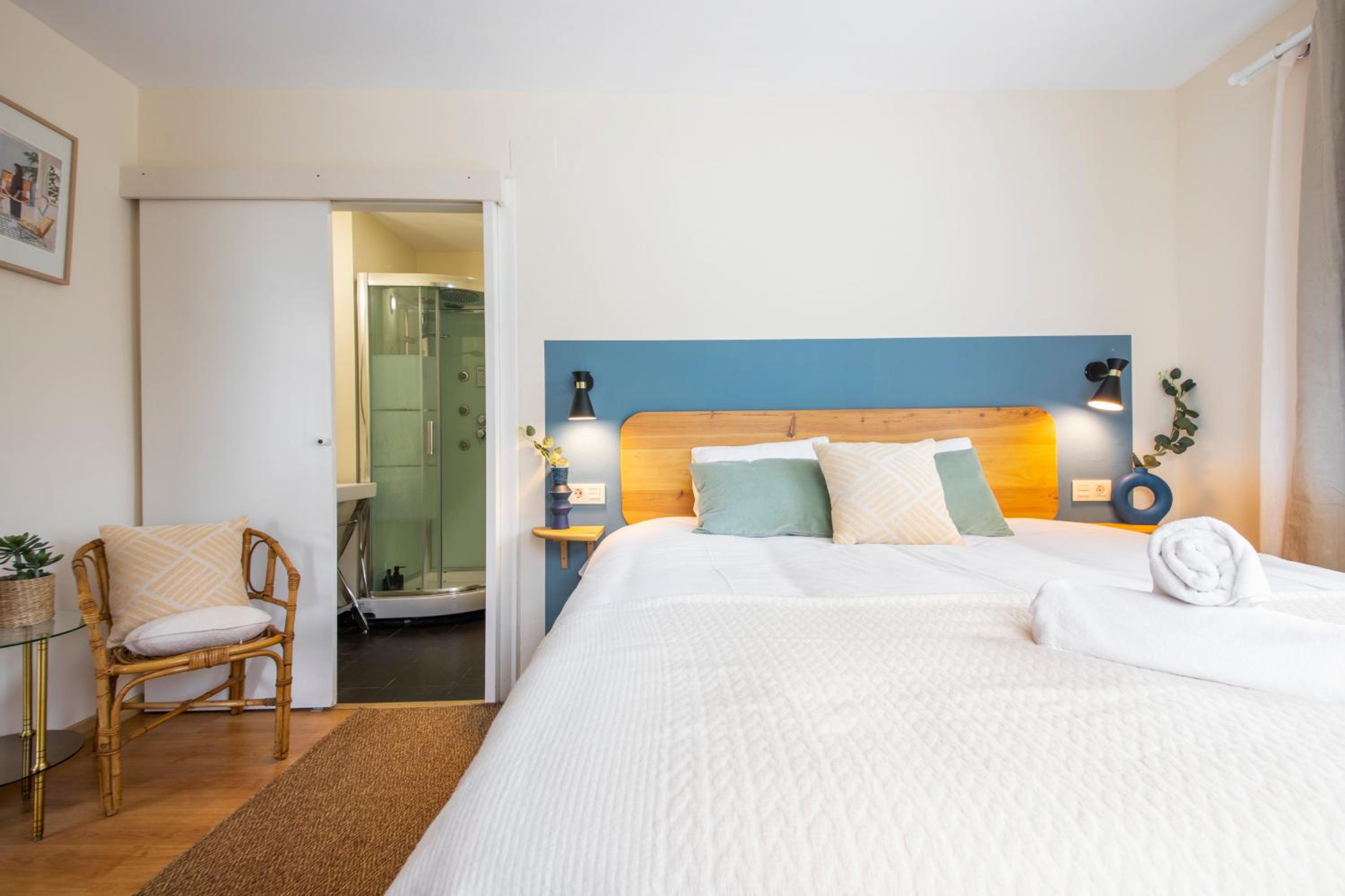 Double Room with Private Bathroom