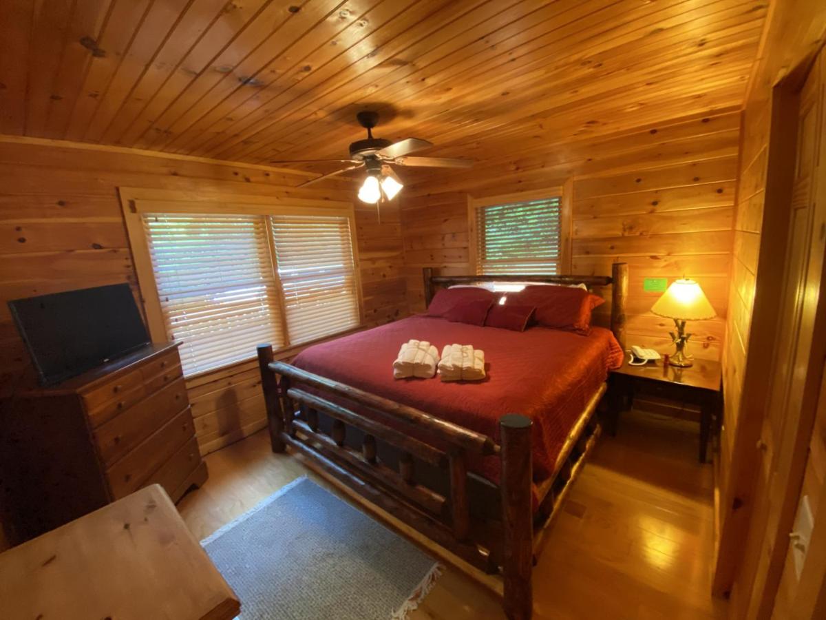 Three-Bedroom Holiday Home  photo 2