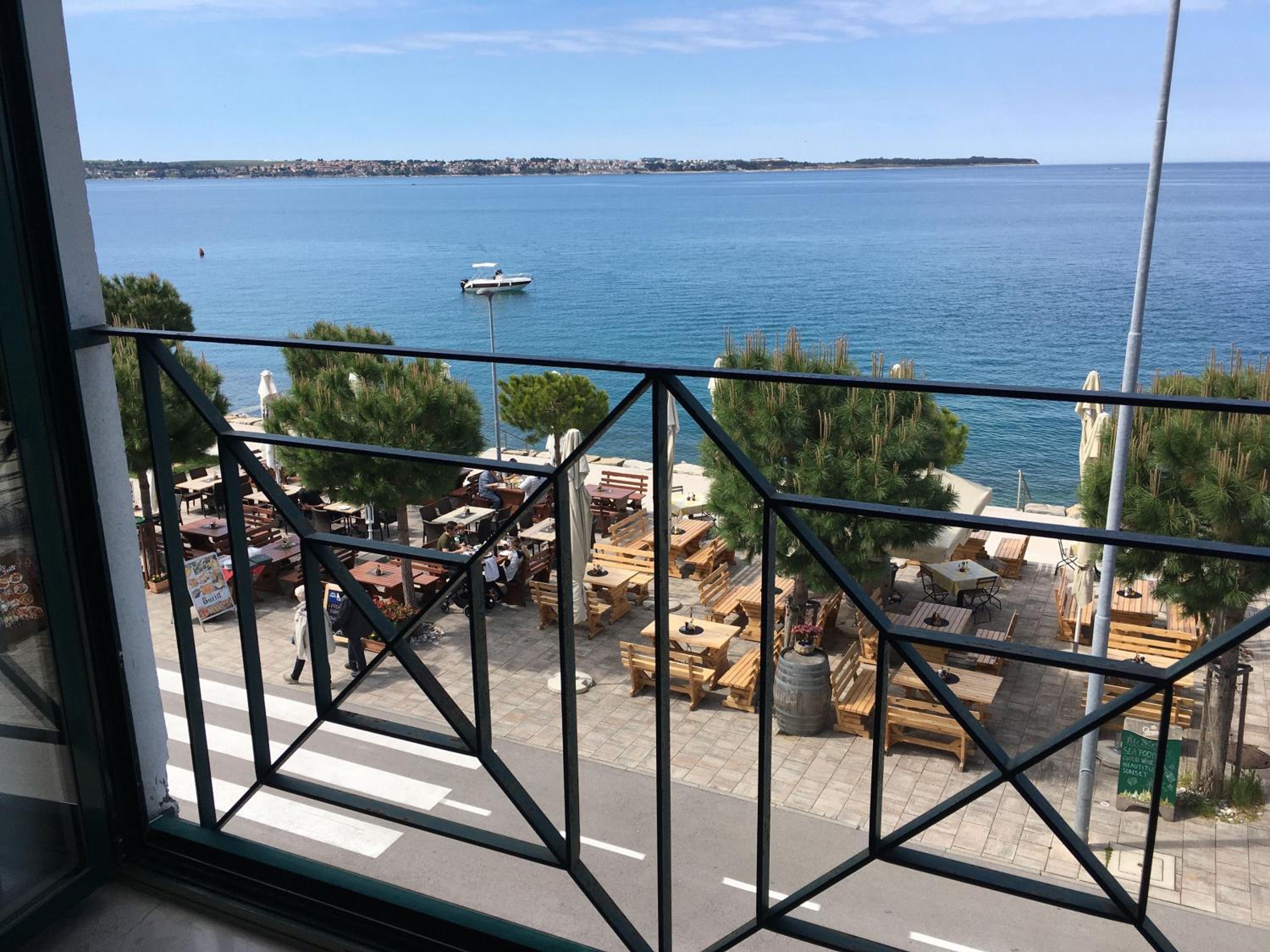 Apartment with Sea View photo 3