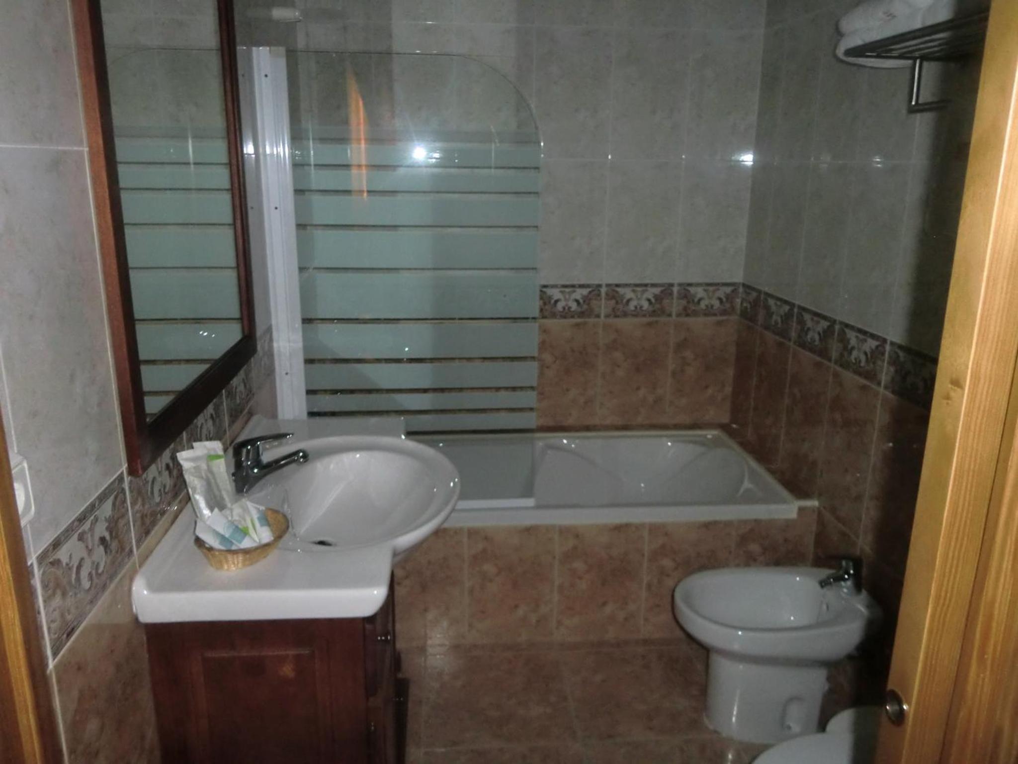 Habitación Doble o con Dos Camas Habitación Doble o con Dos Camas