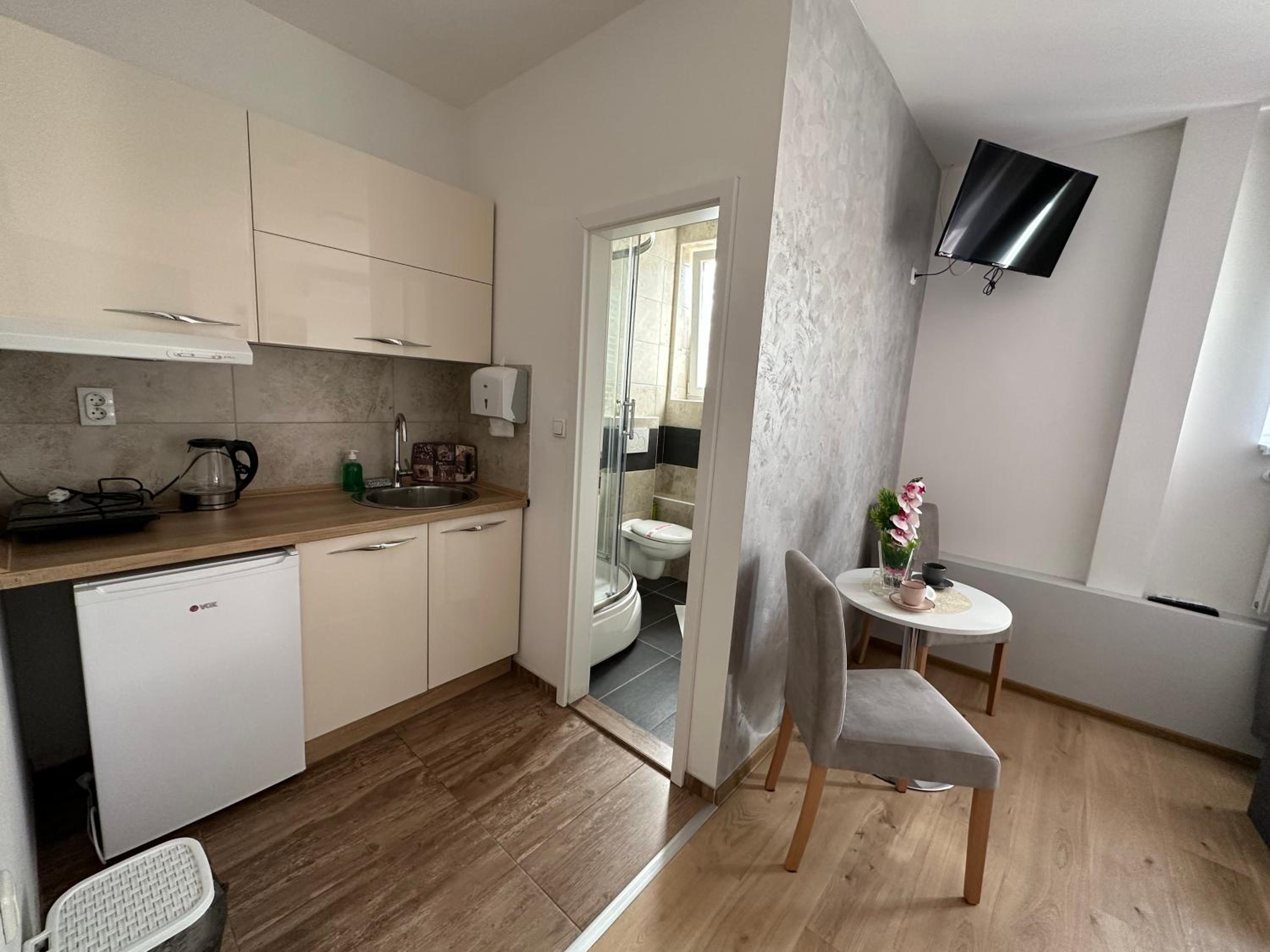 Standard Twin Room photo 2