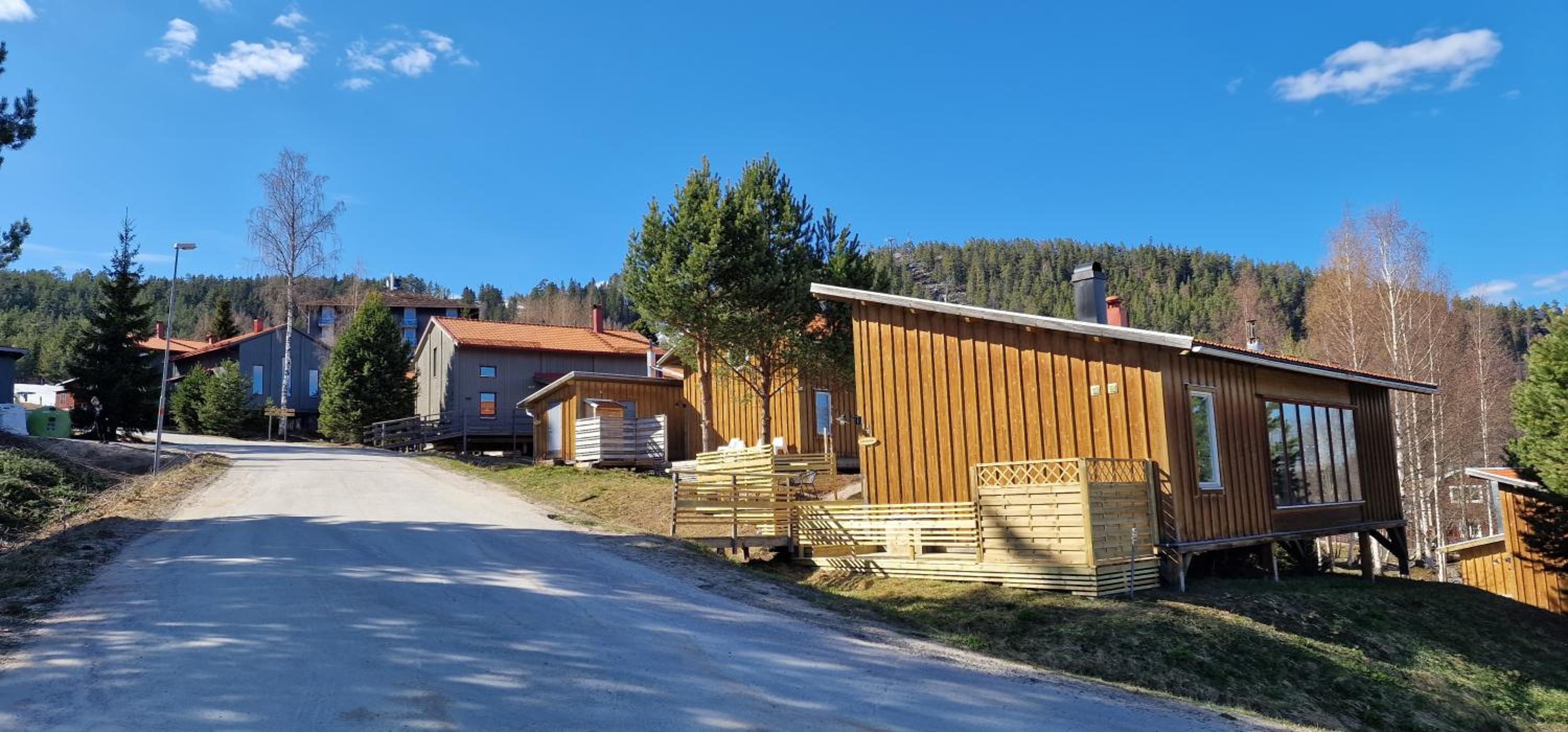 Three-Bedroom House - Photo 24