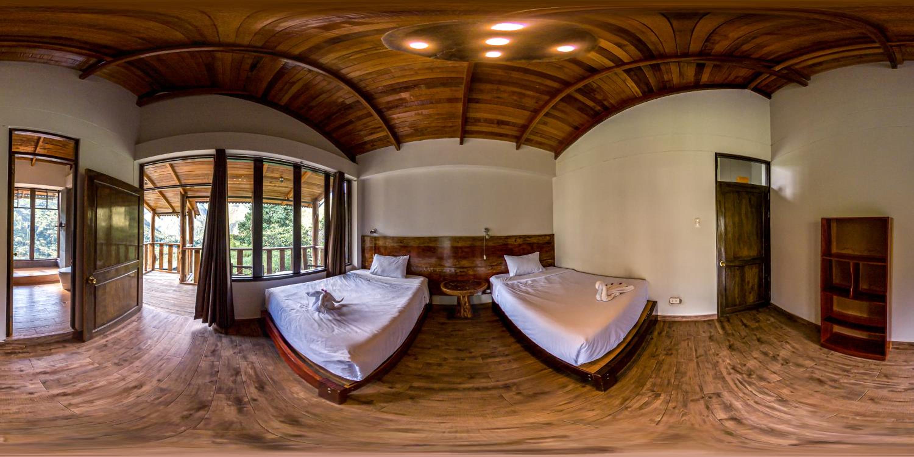 Deluxe Double Room with Two Double Beds photo 1