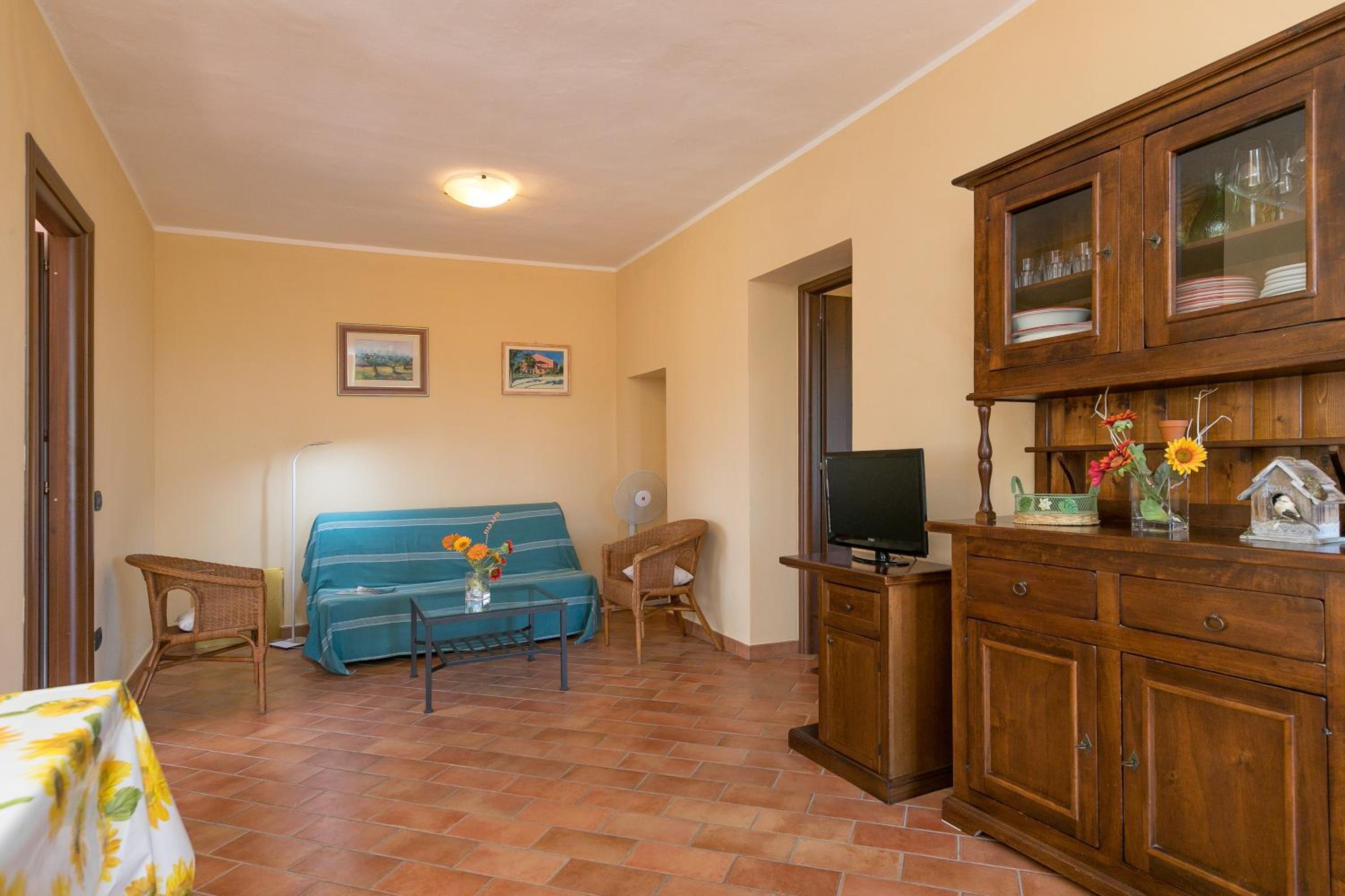 Two-Bedroom Deluxe Apartment with Garden View