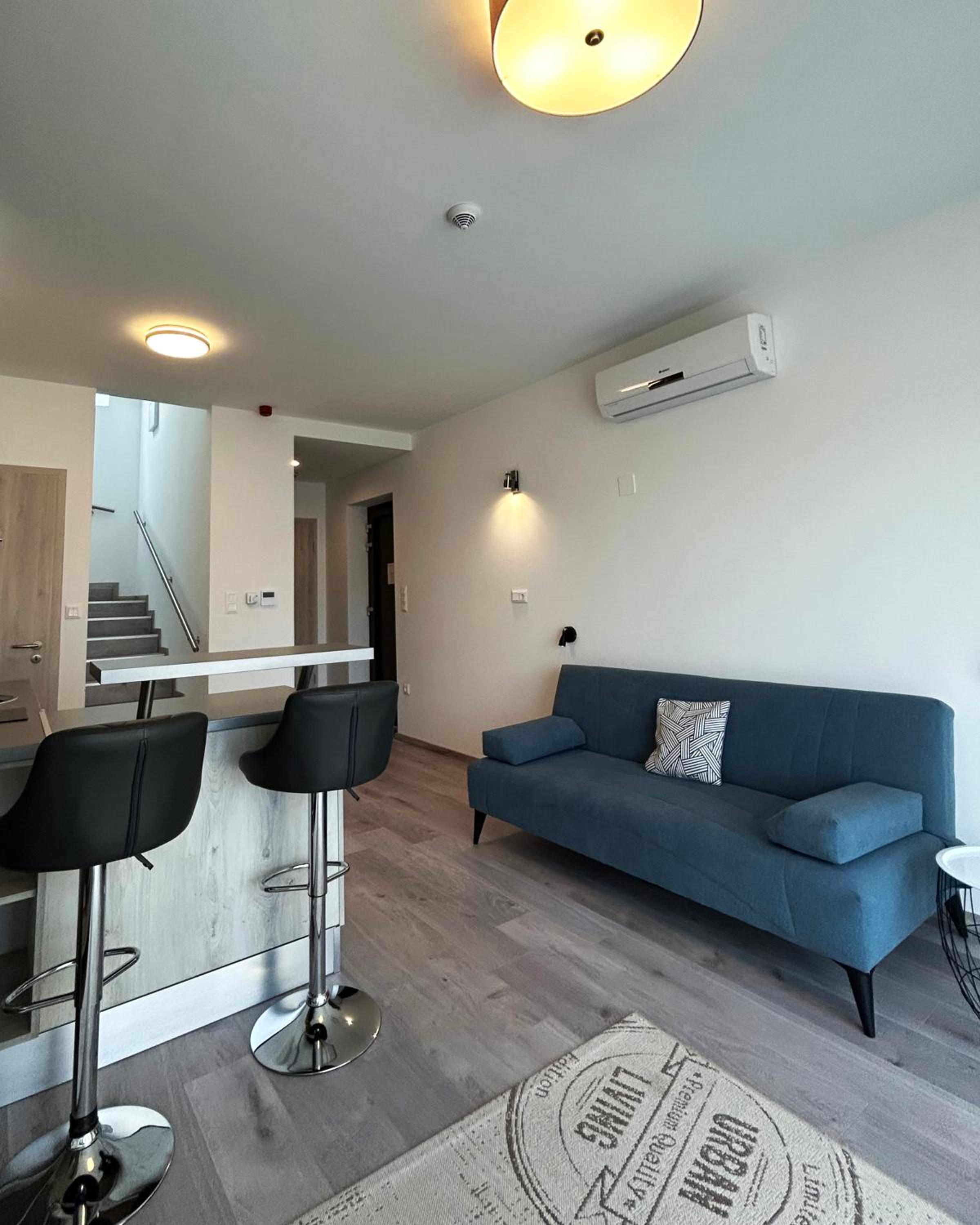 One-Bedroom Apartment - Photo 10