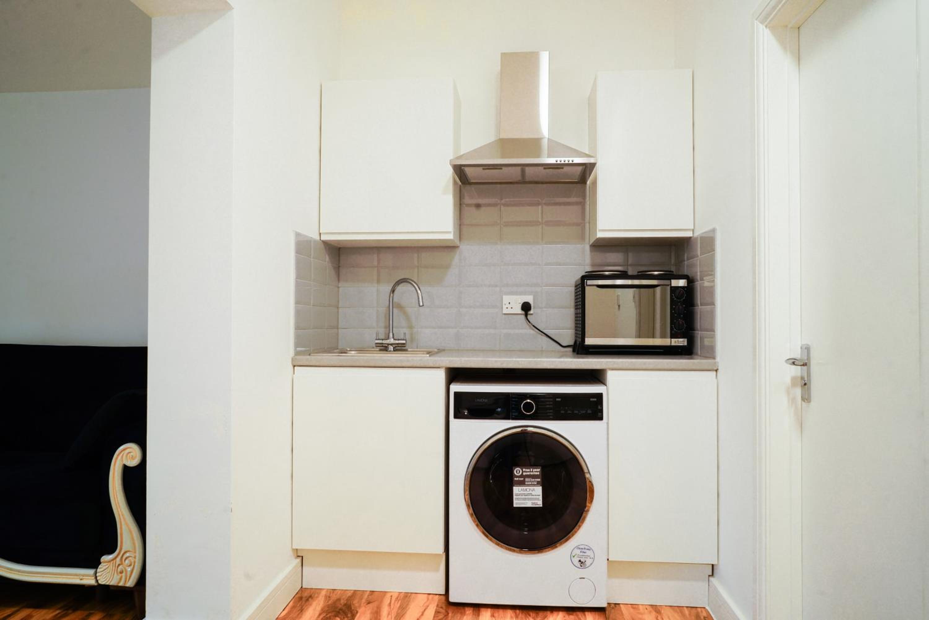 Apartment with Terrace photo 2