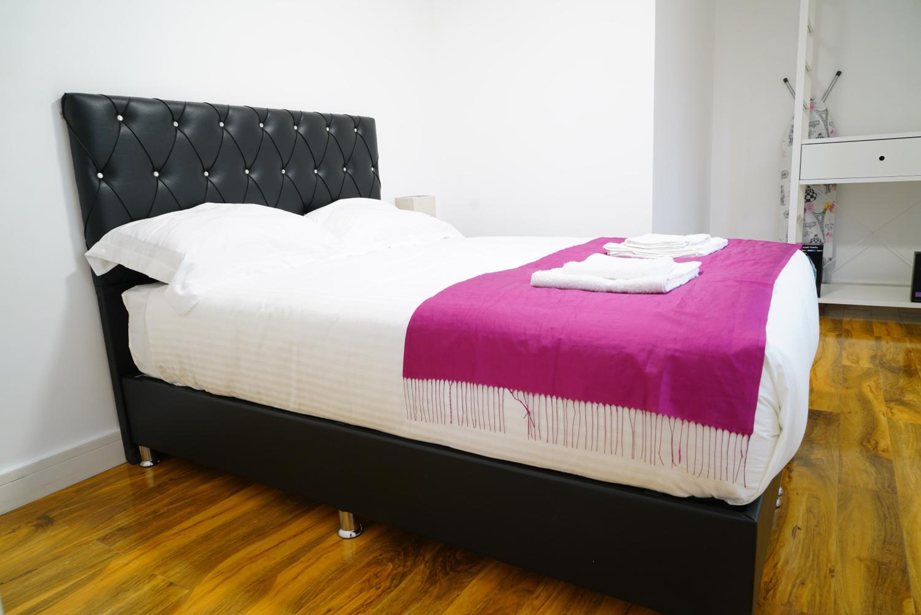 Apartment with Terrace photo 3
