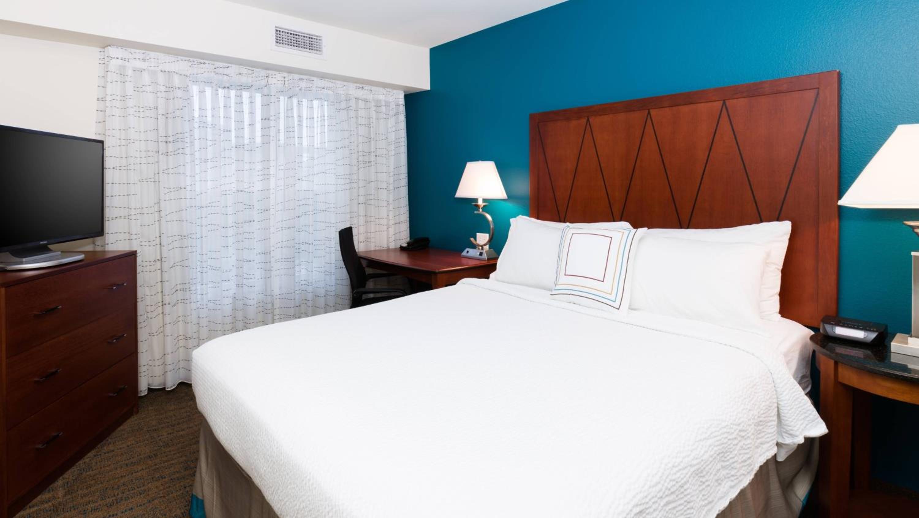 Two-Bedroom Suite - Photo 1