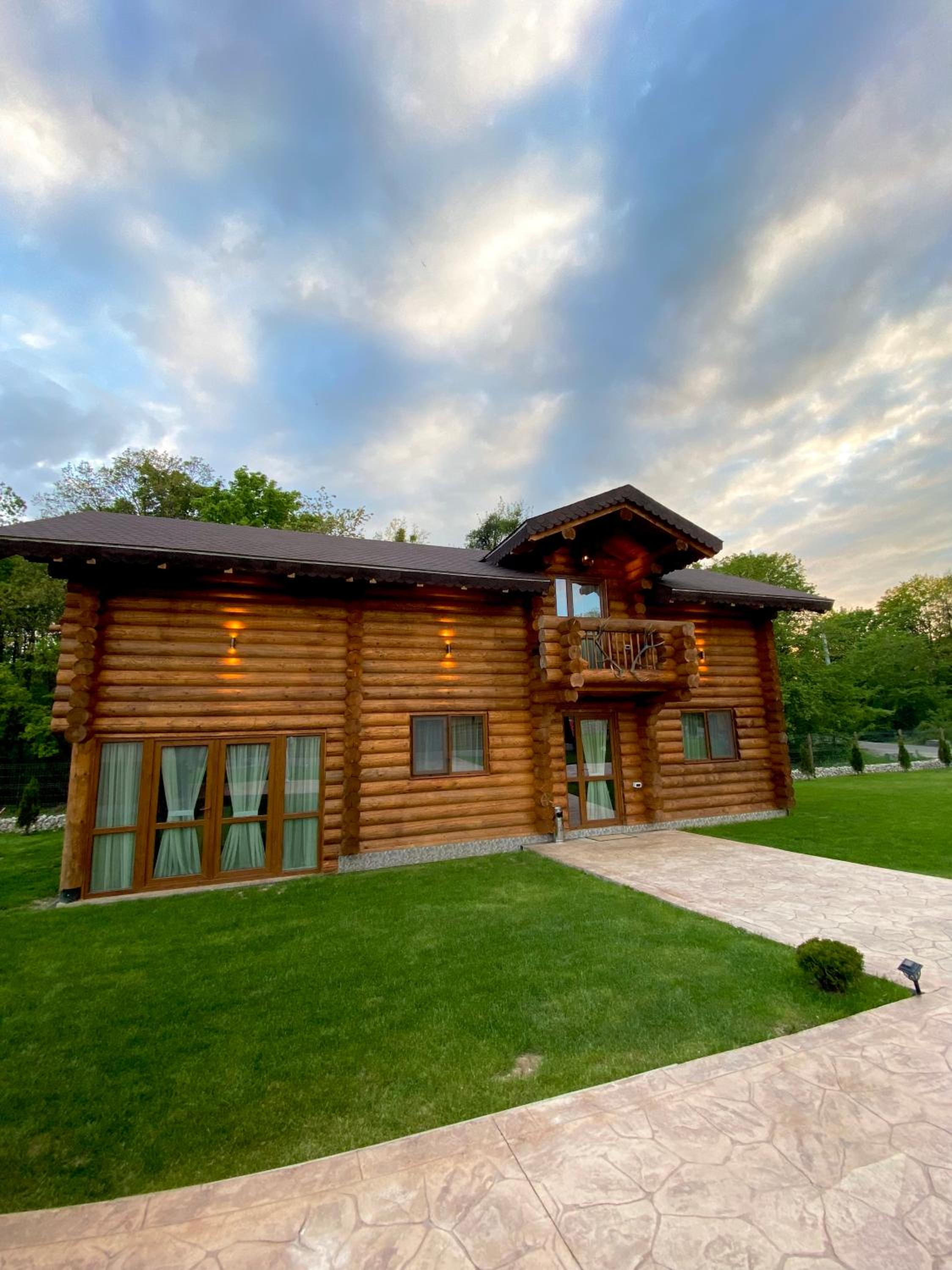 Three-Bedroom Chalet photo 3