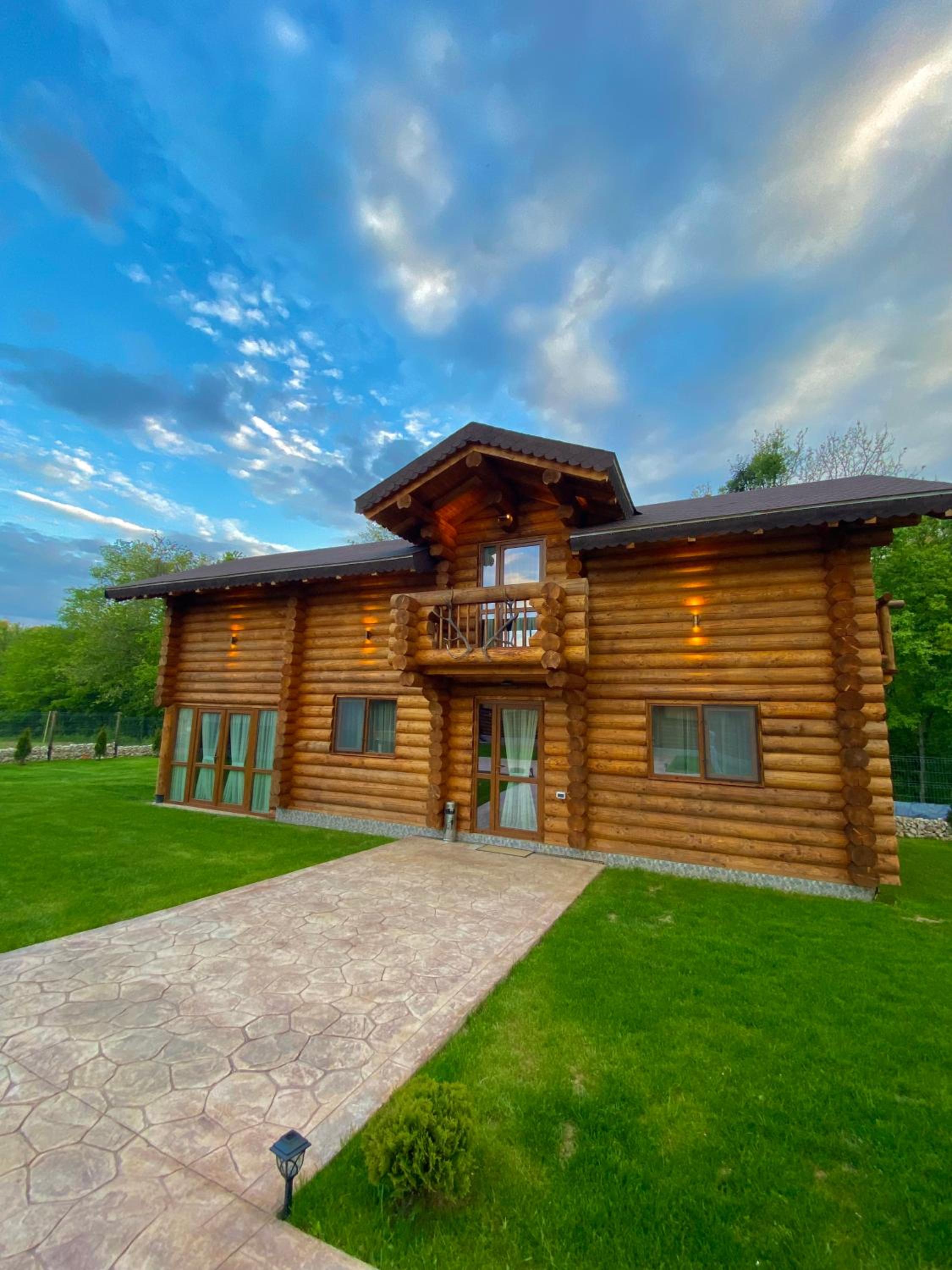 Three-Bedroom Chalet photo 2