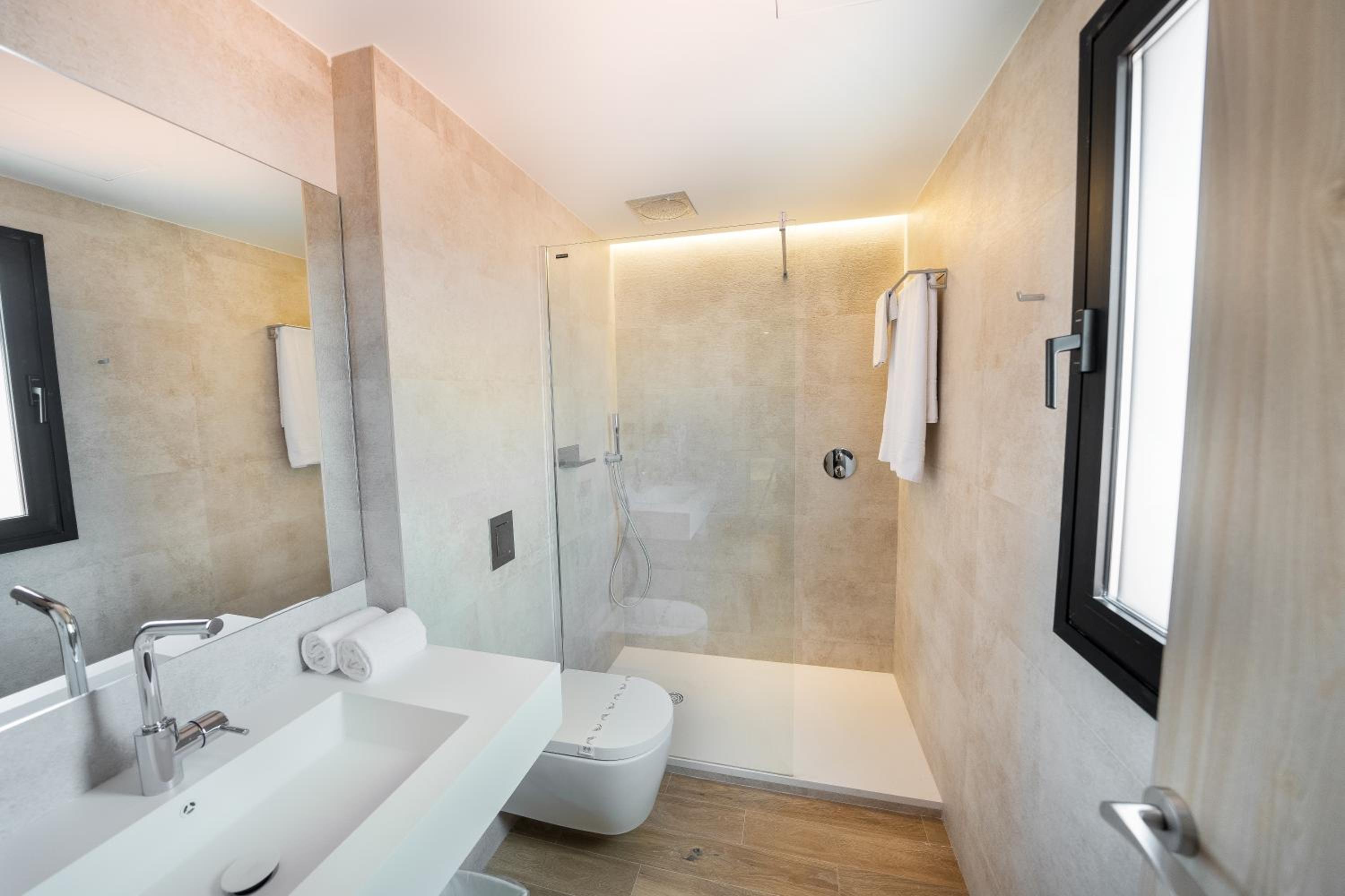 Superior Double Room photo 2