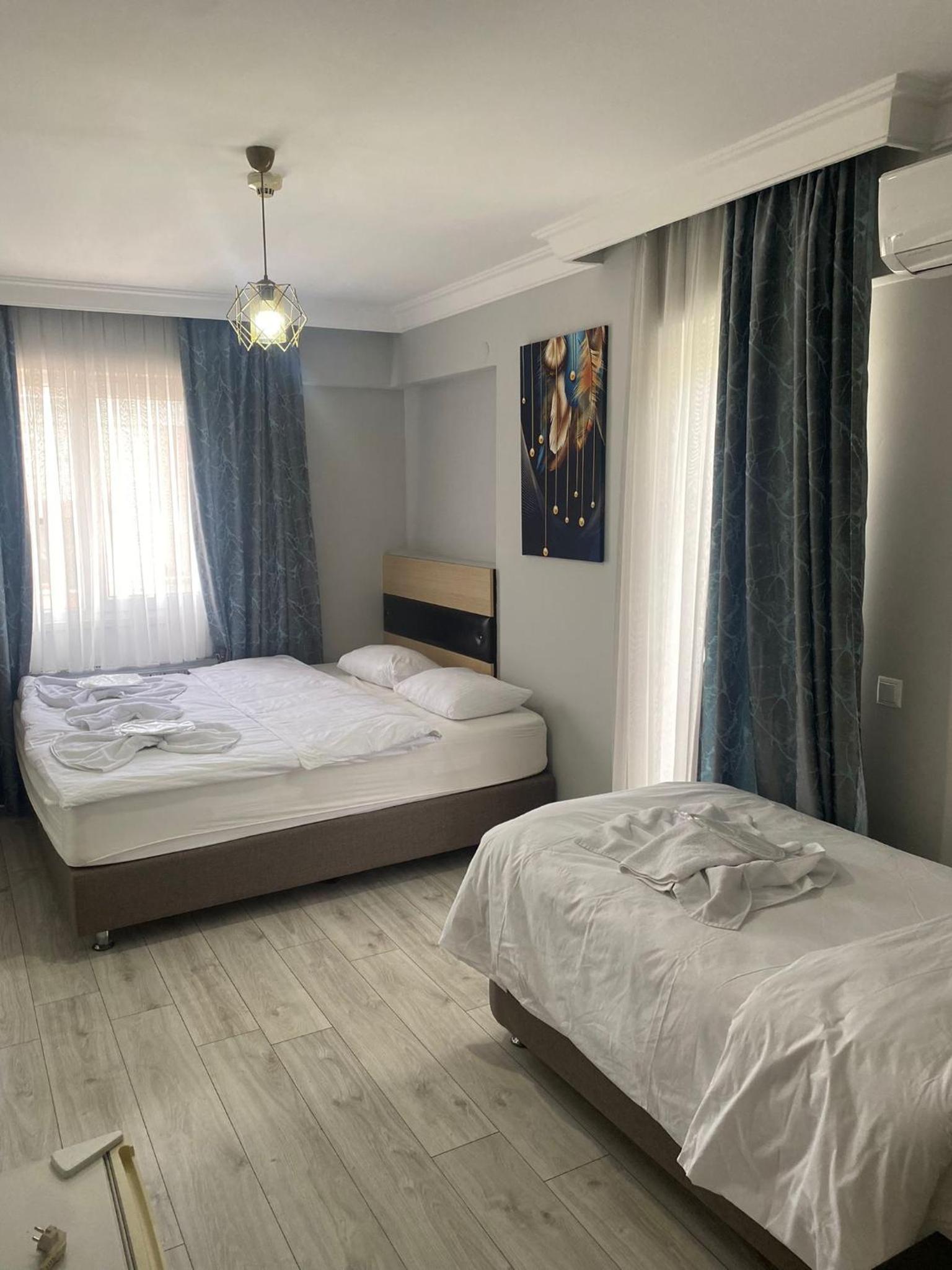 Standard Triple Room - Photo 9