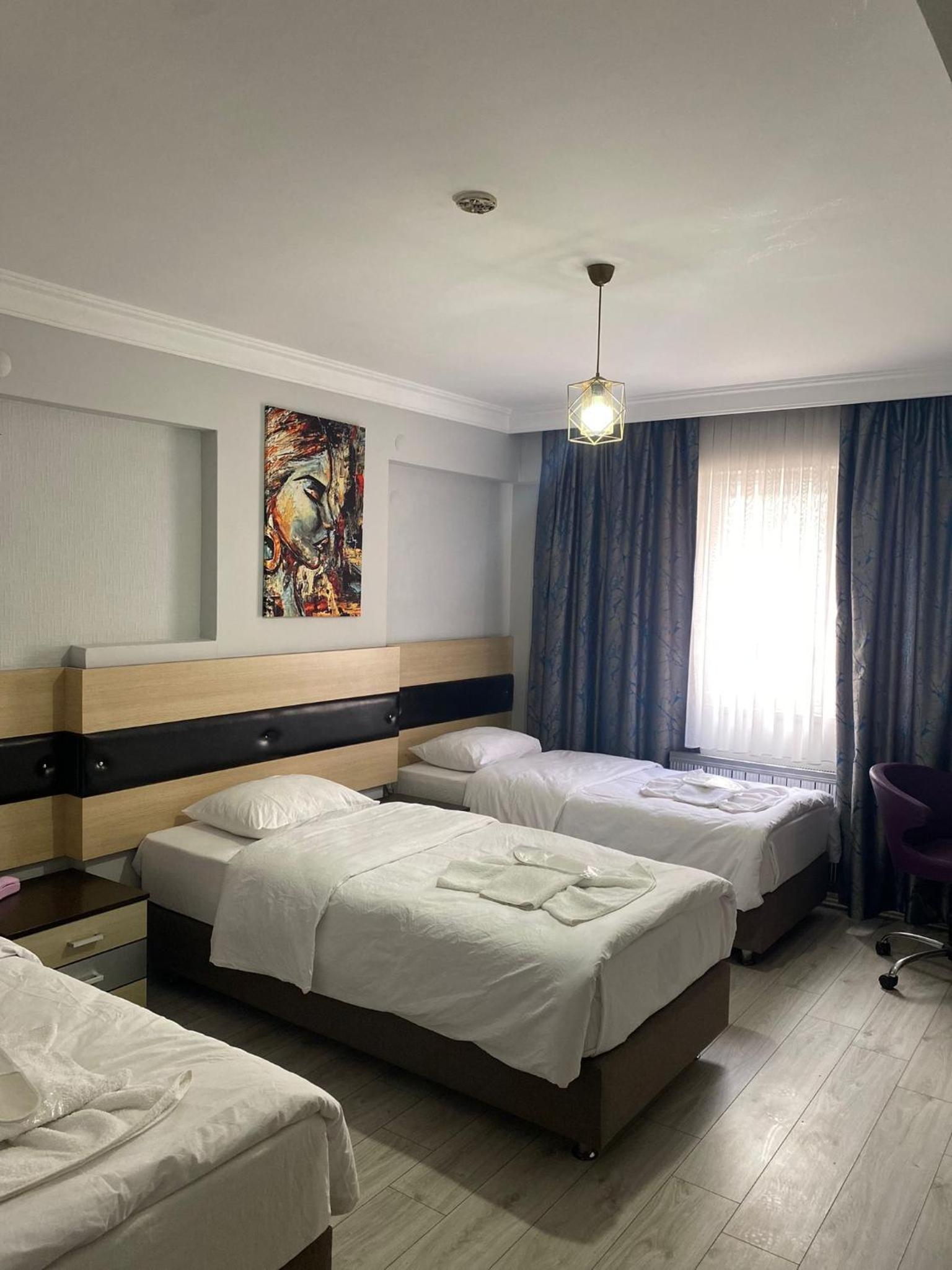 Standard Triple Room - Photo 2