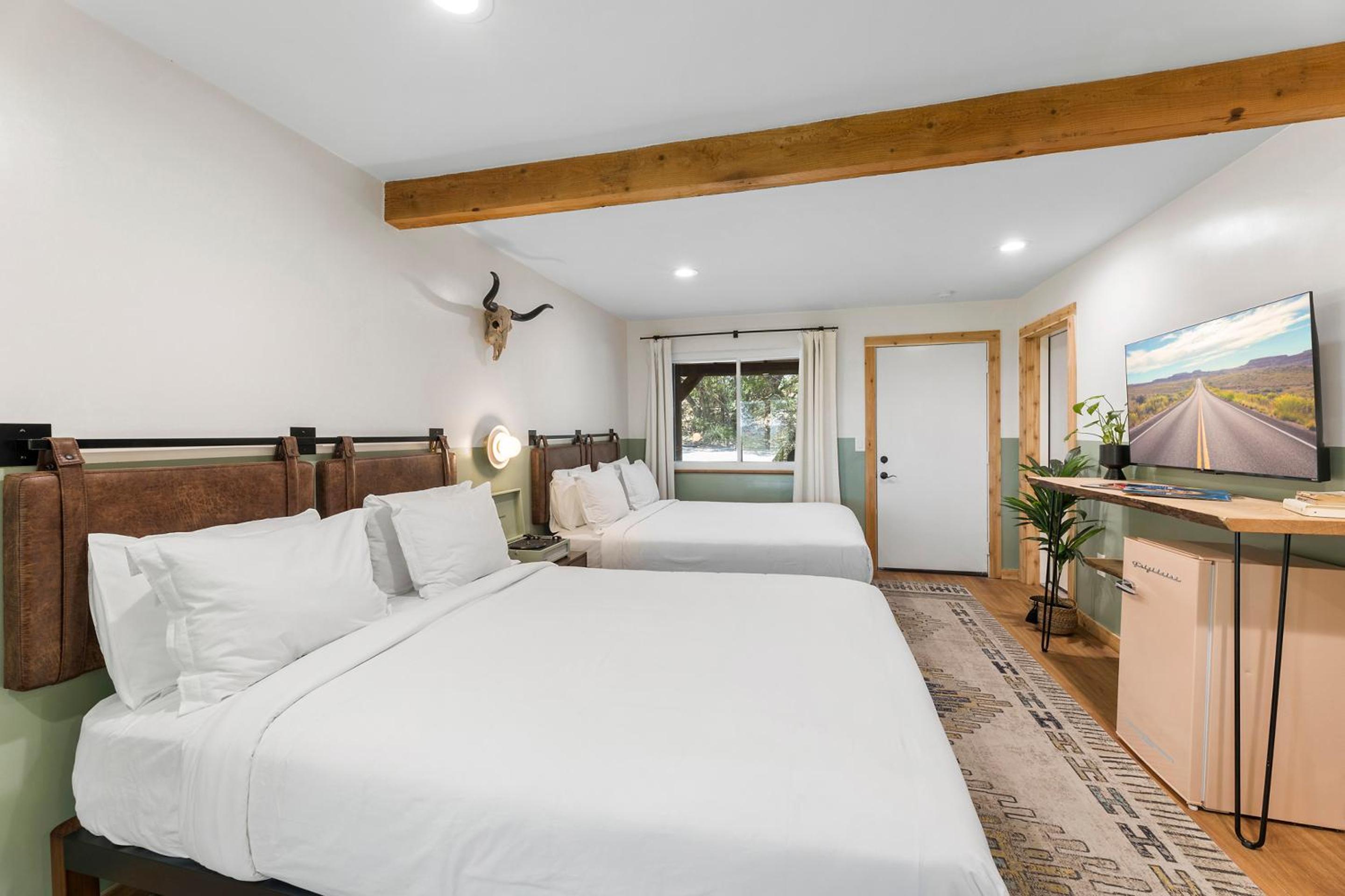 Deluxe Double Room photo 2