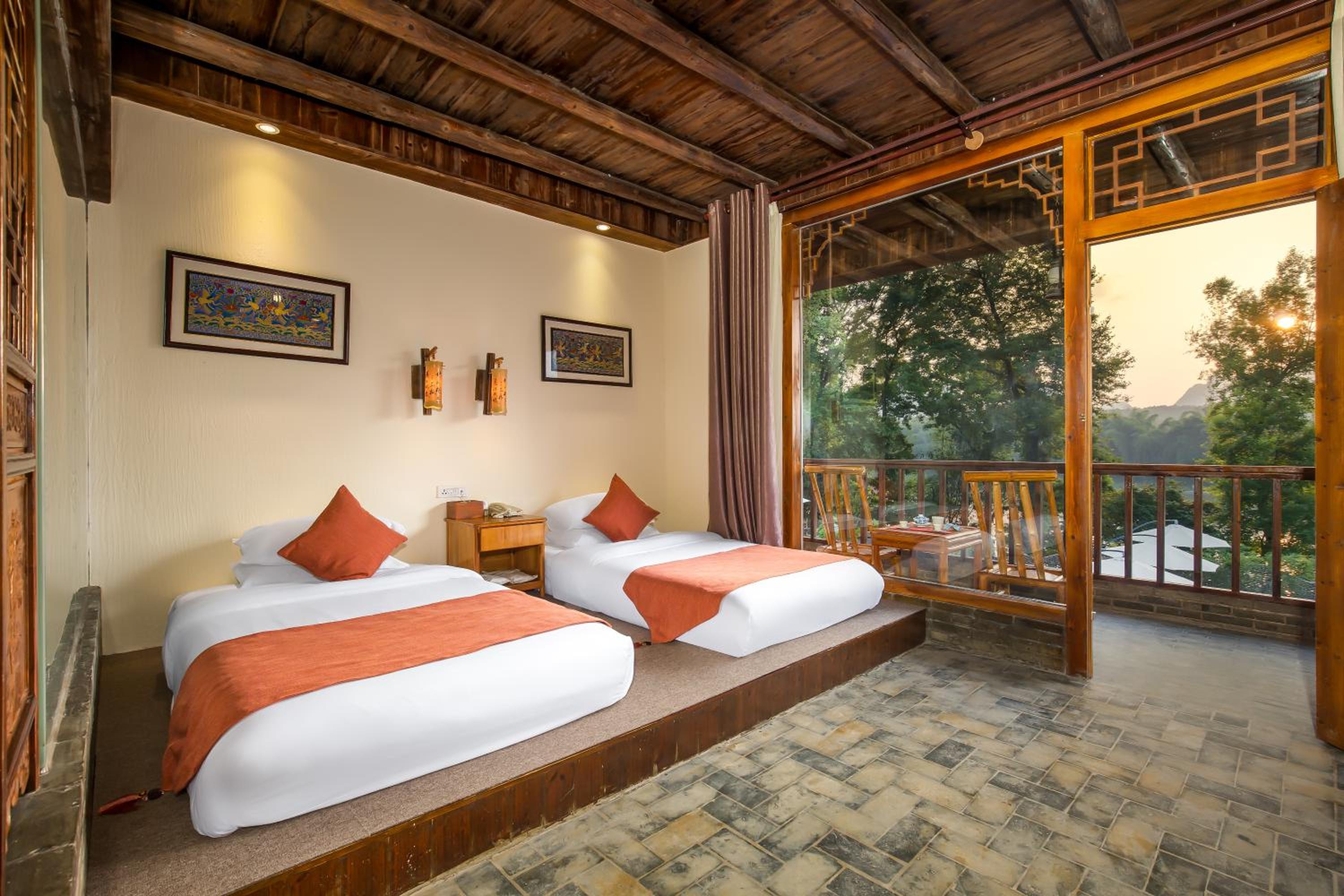 Deluxe river view Double bed Room