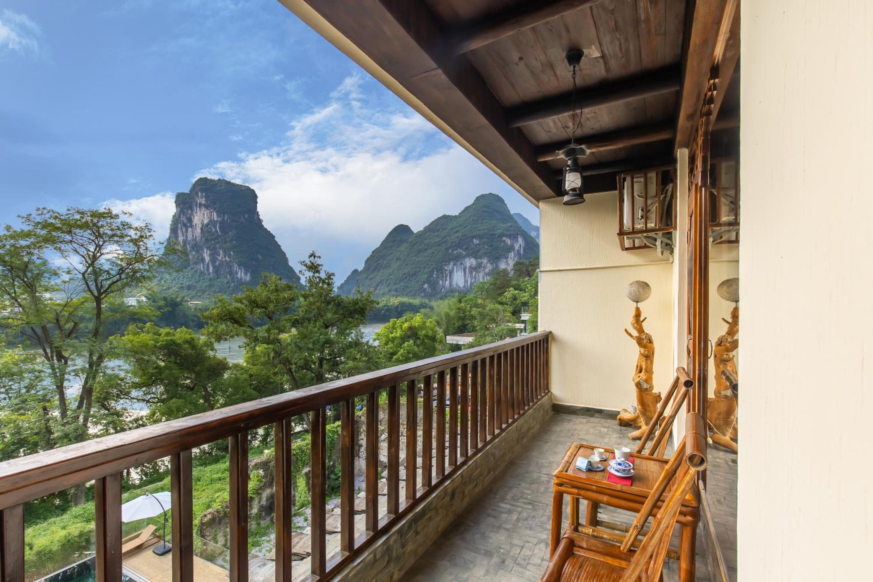 Twin Room with Balcony photo 2