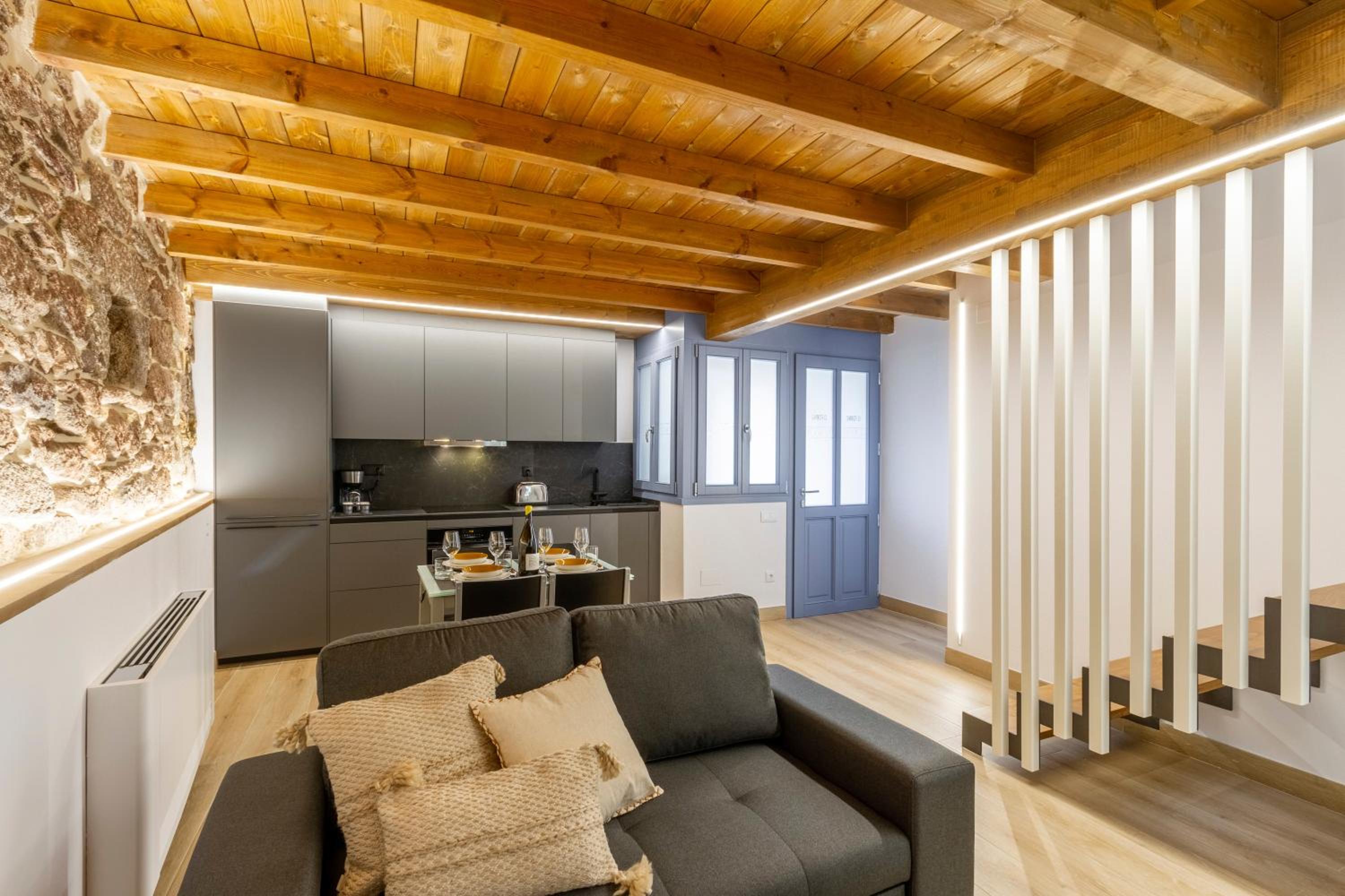 Apartment with Terrace photo 3